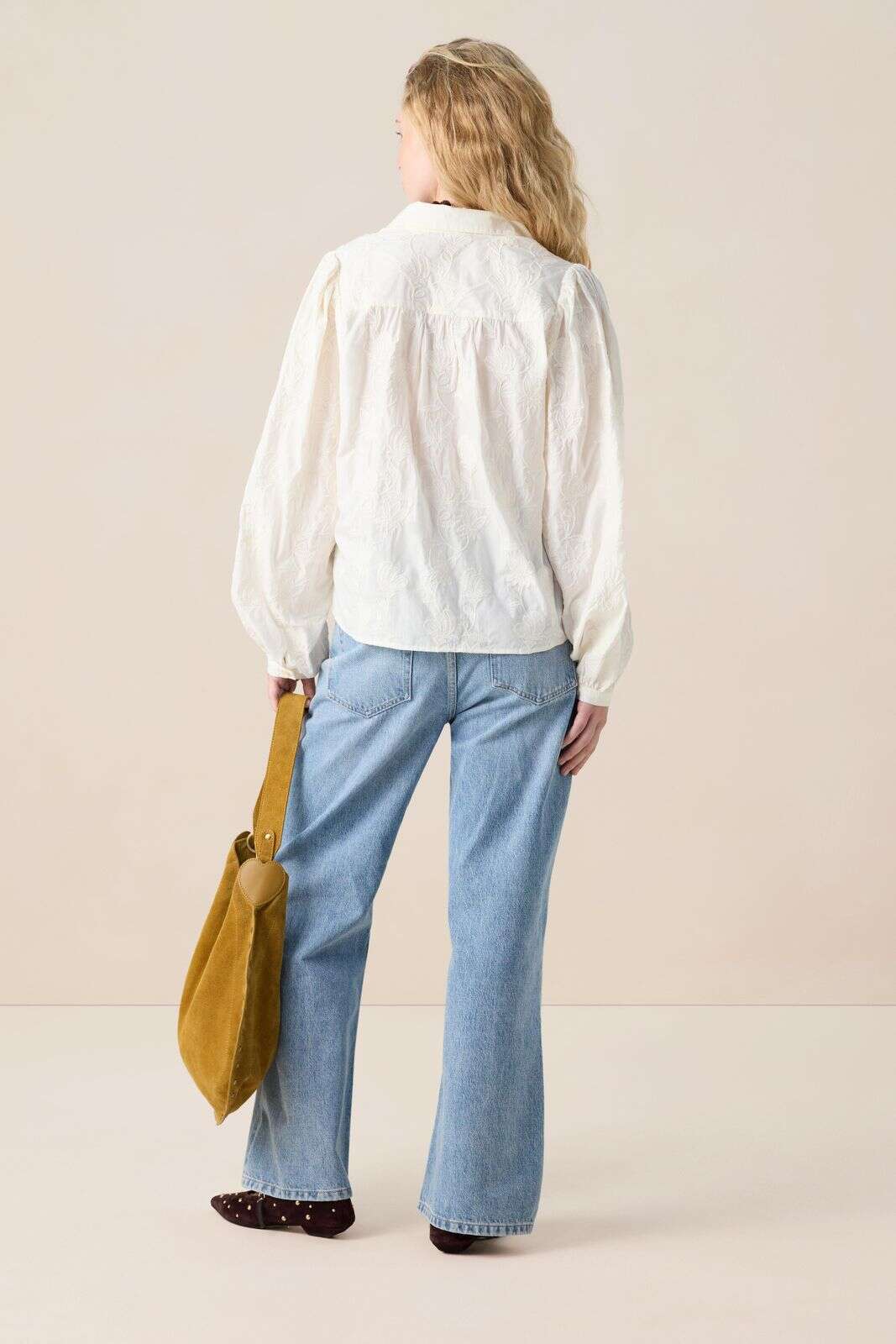 Witte blouse met embroidery