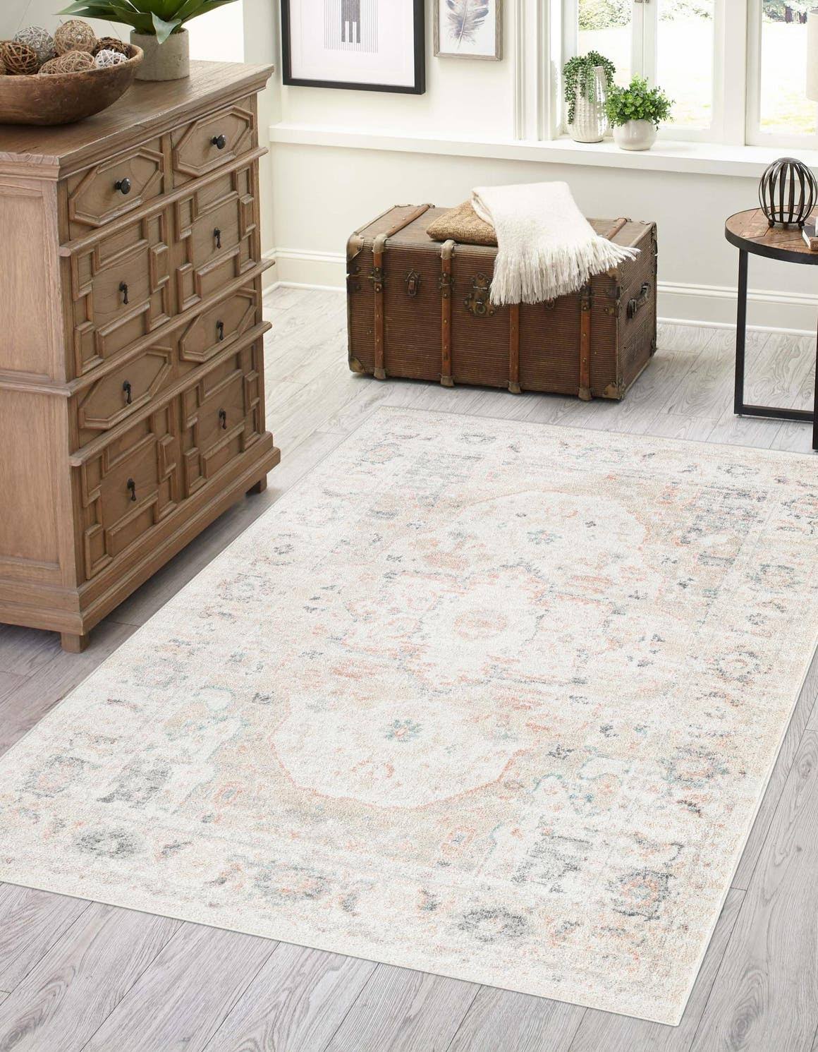 Rugs.com Madeline Vintage 7x10 Ivory Floral Area Rug