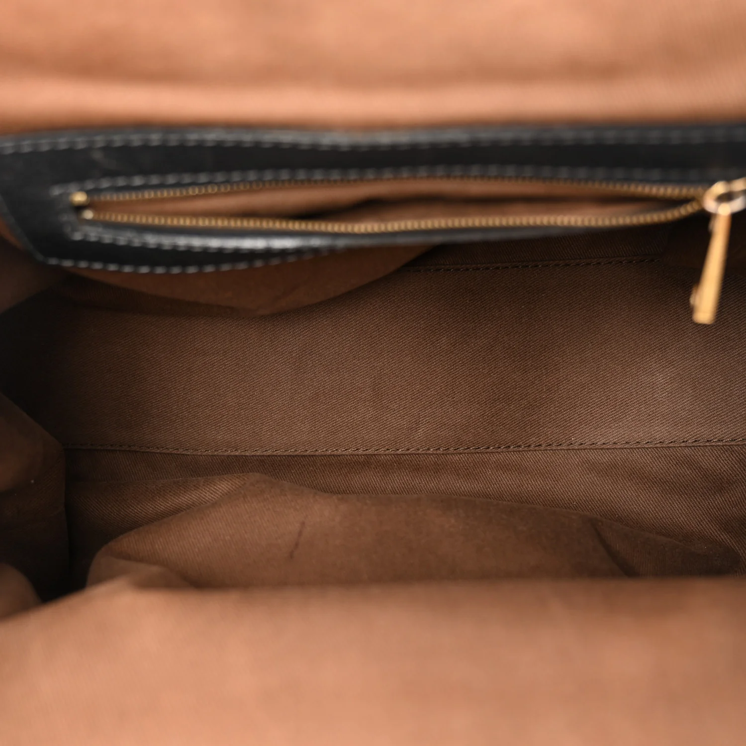 Calfskin Quilted Stam Black