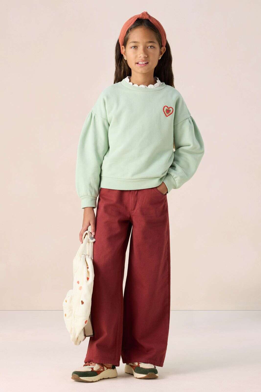 Lichtgroene sweater met pofmouwen