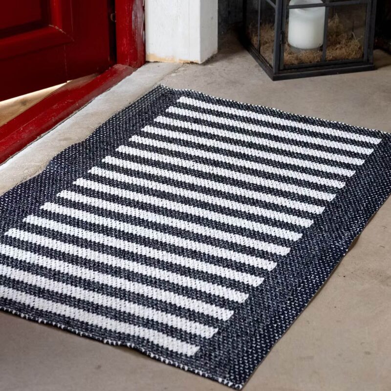 Stripes dørmatte 70x50 cm svart/hvit