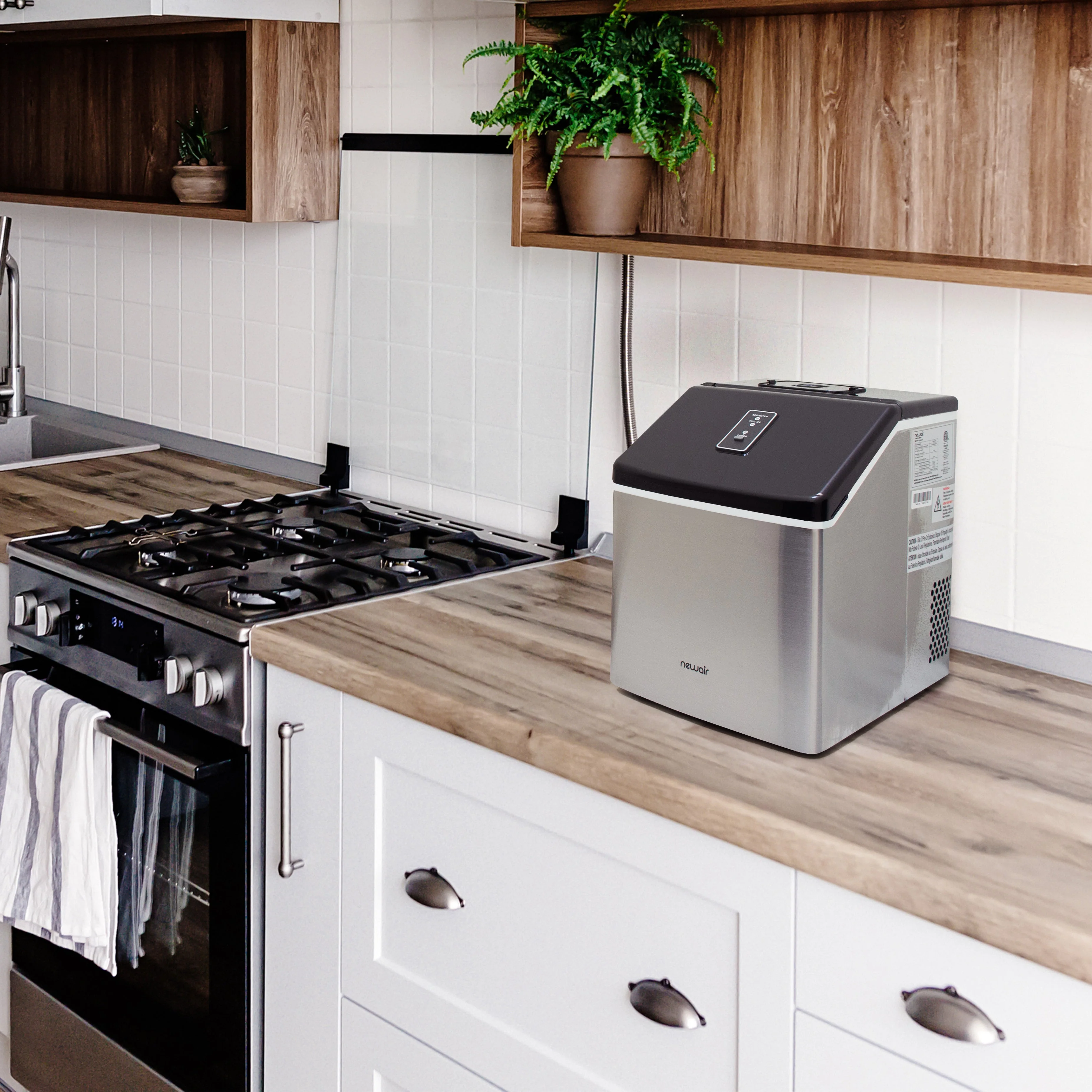 Newair Countertop Ice Maker. Clear Ice, 40 lbs/day - Stainless Steel