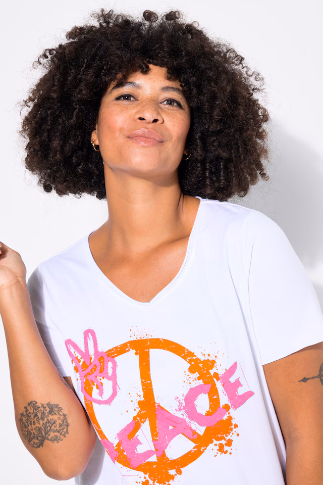 A-line PEACE pattern T-shirt