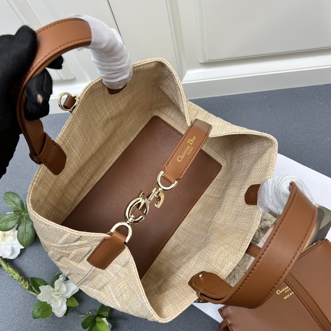 D new arrival groove tote bag size:  29*19*21 cm
