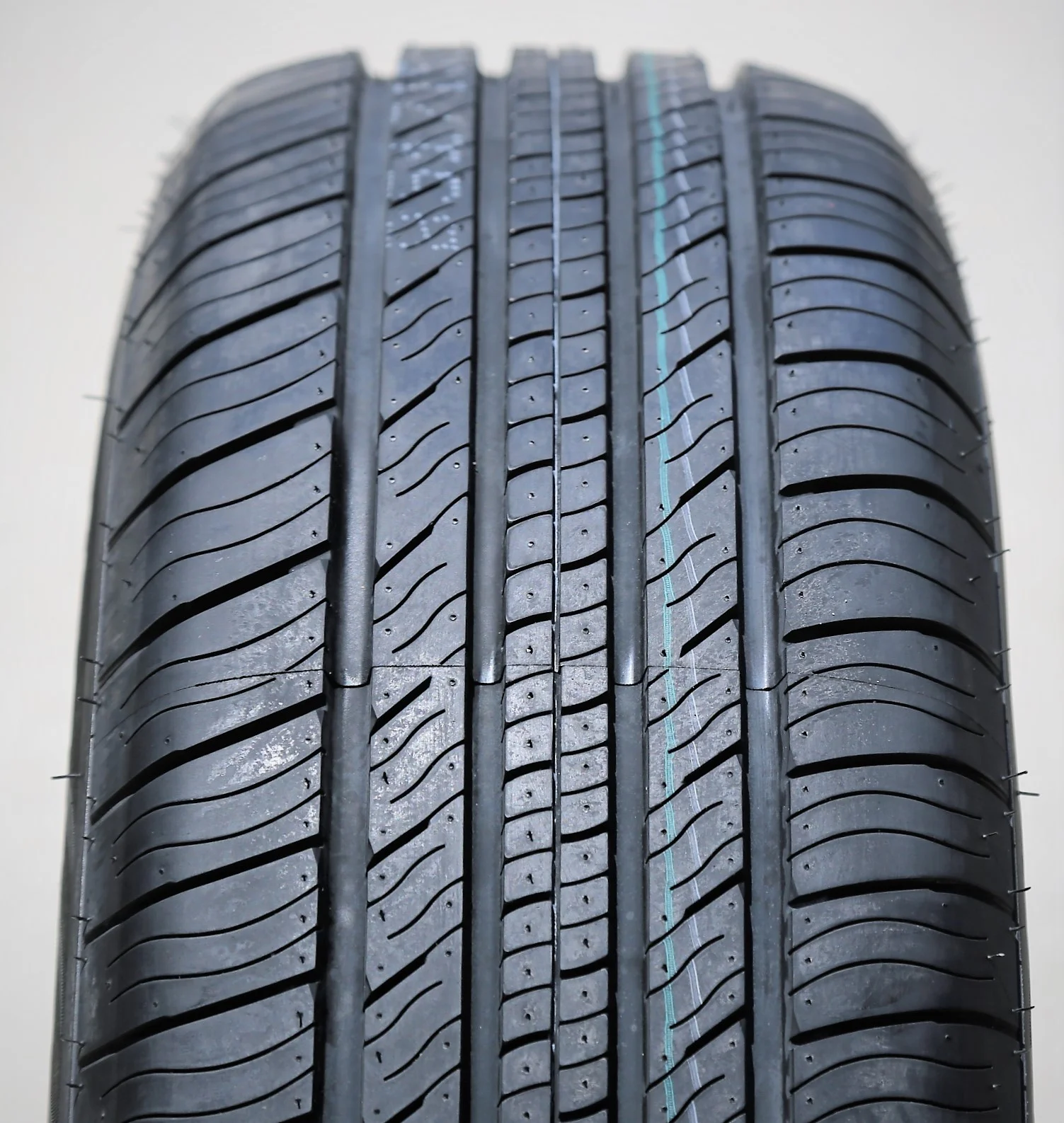 Set of 4 (FOUR) GT Radial Champiro Touring A/S 205/65R16 95H All-Season Tires