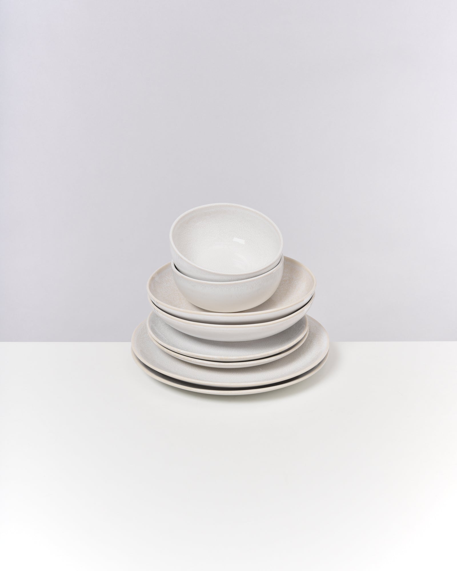 AMADO - TABLEWARE SET CLASSIC WHITE 8 PIECES