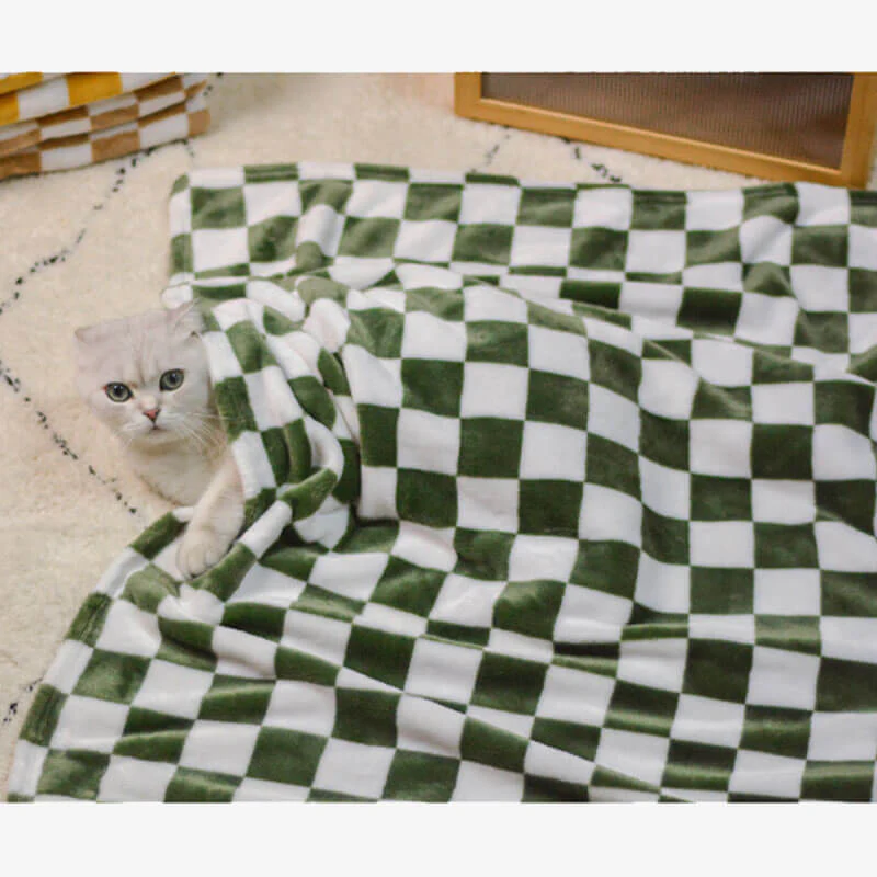 Stylish Chequered Flannel Pet Blanket Dog & Cat Blanket