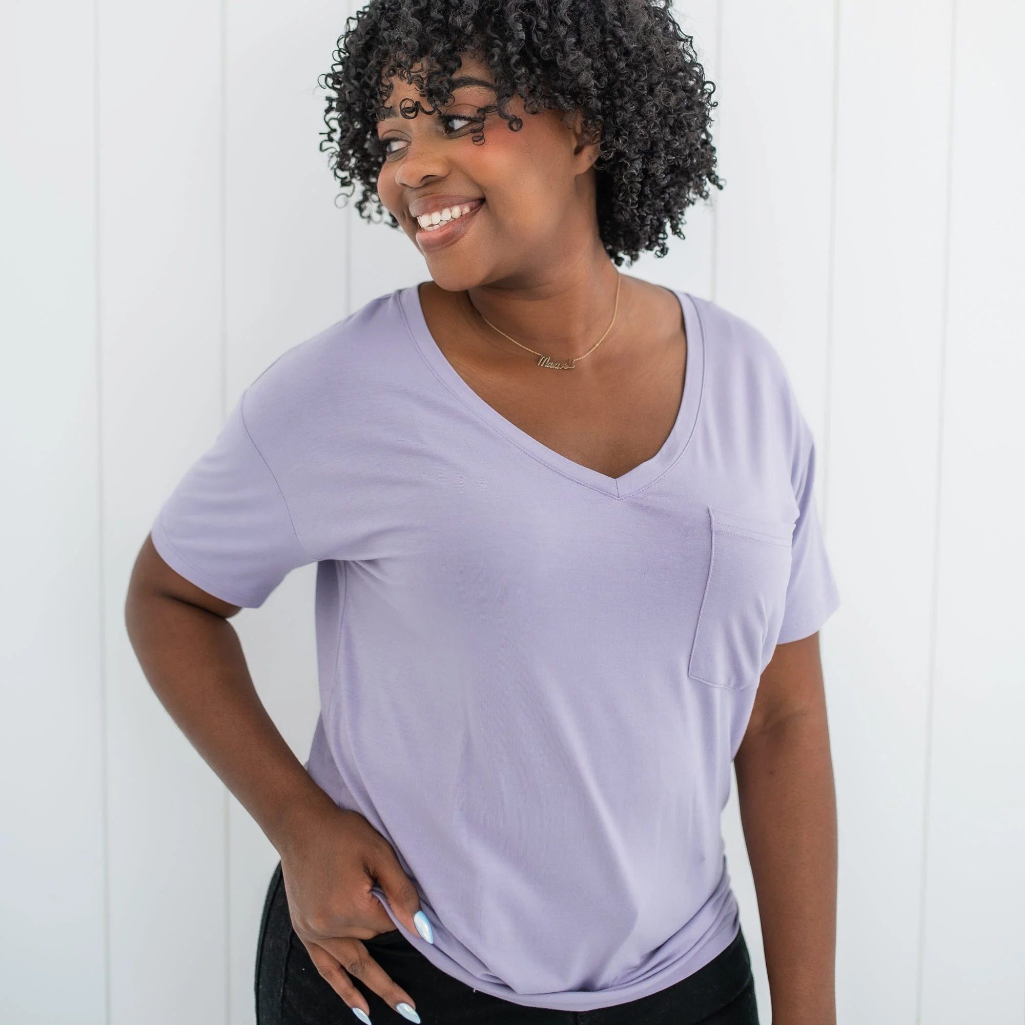 Women's Oversized V-Neck Tee in Taro