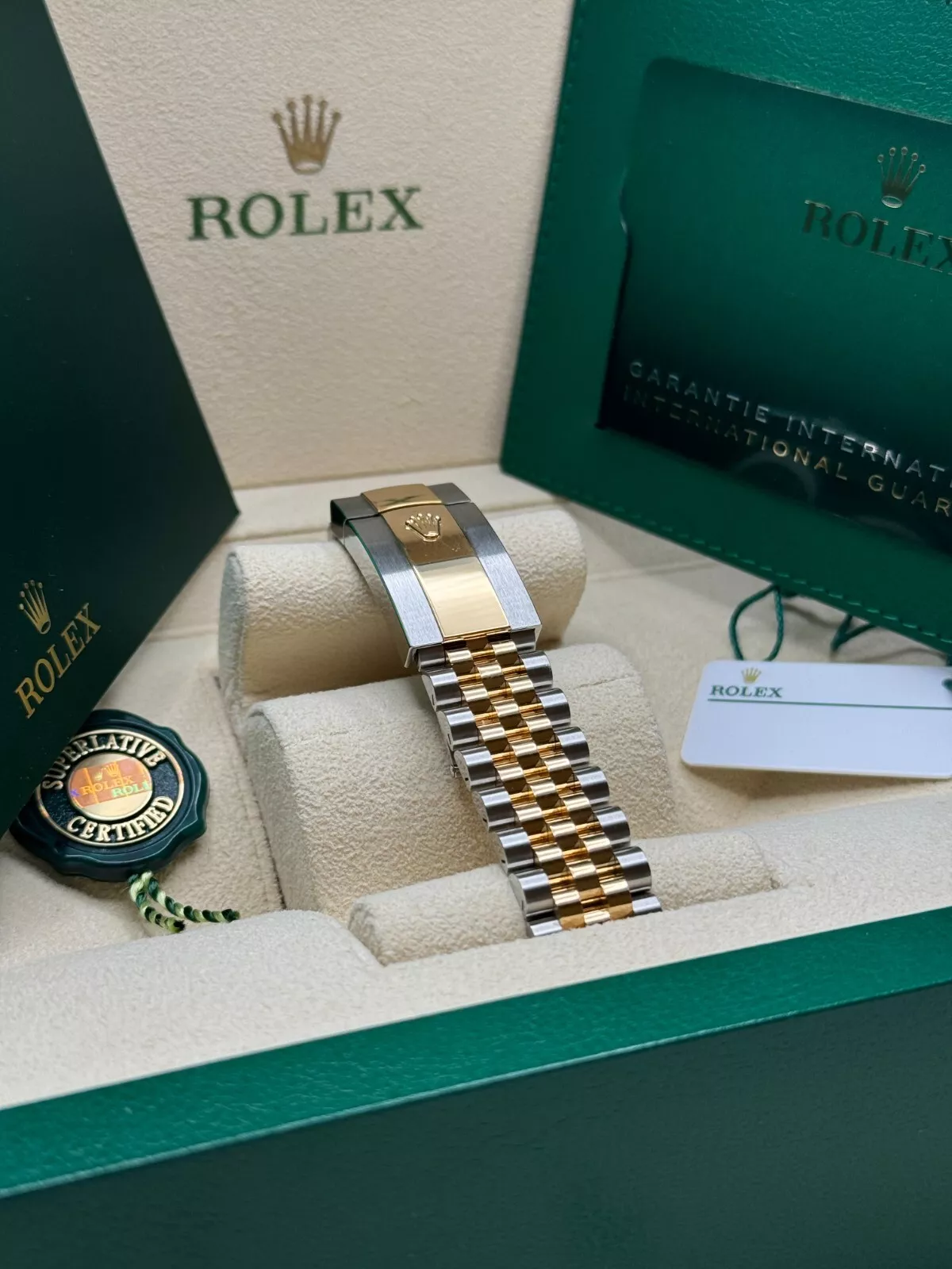[Super Clone]RLX  Datejust 36mm 126233-0045 Champagne Fluted Motif Diamond Dial Jubilee Bracelet