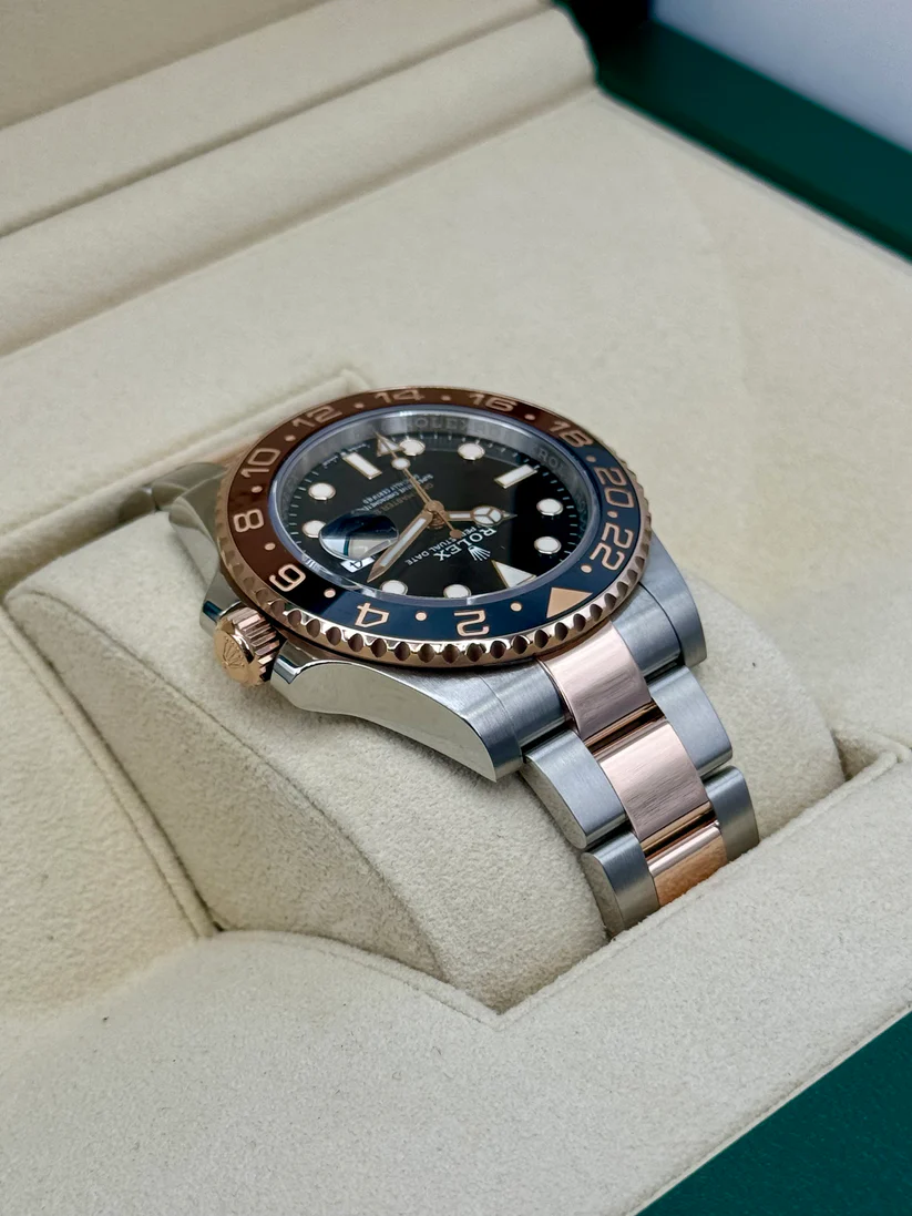[Super Clone]RLX GMT Master Il Pepsi 'OysterBracelet' Swiss Replica Watch|Ref 126711CHNR