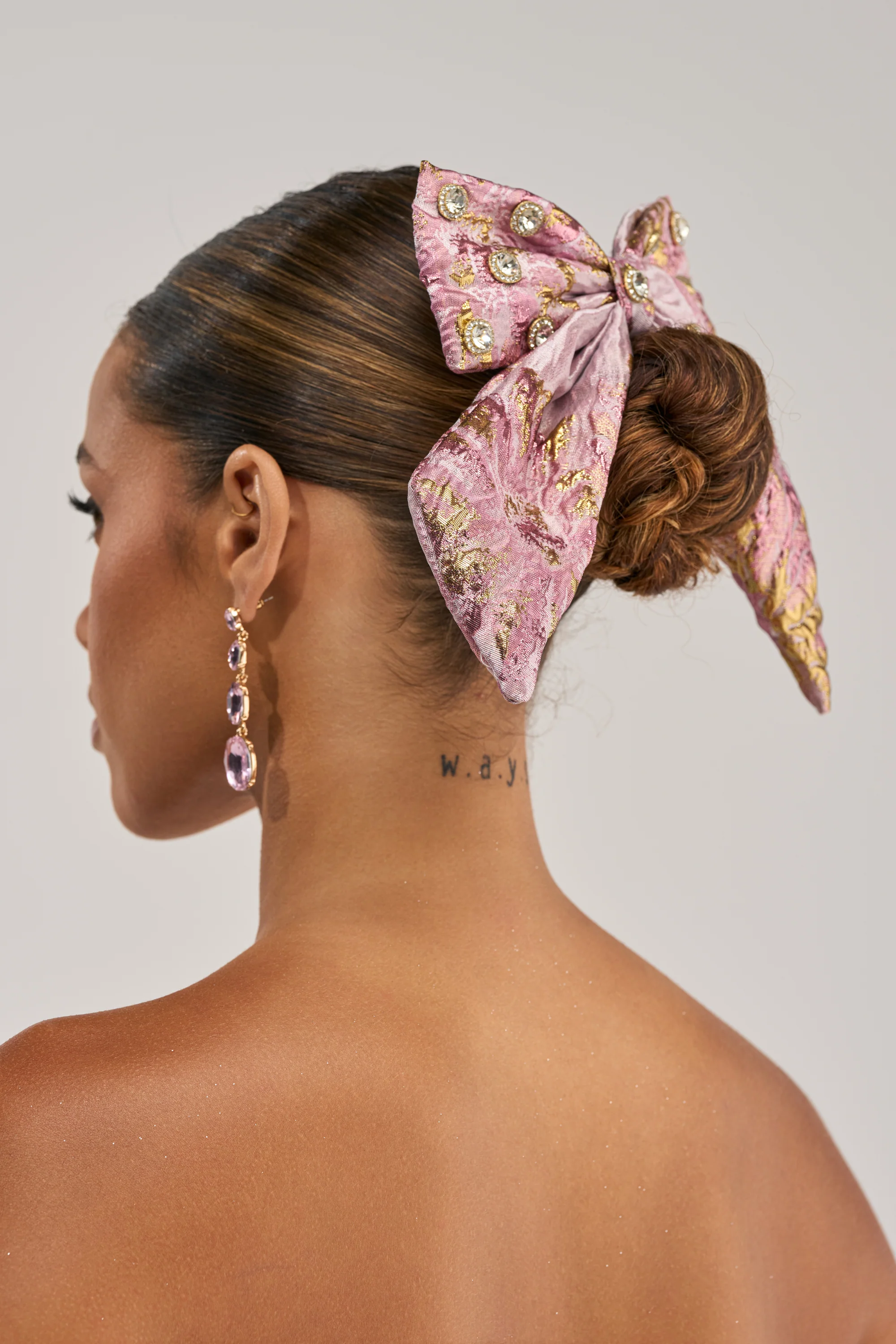 GLAM GROOVE BROCADE HAIR BOW - Akira Store