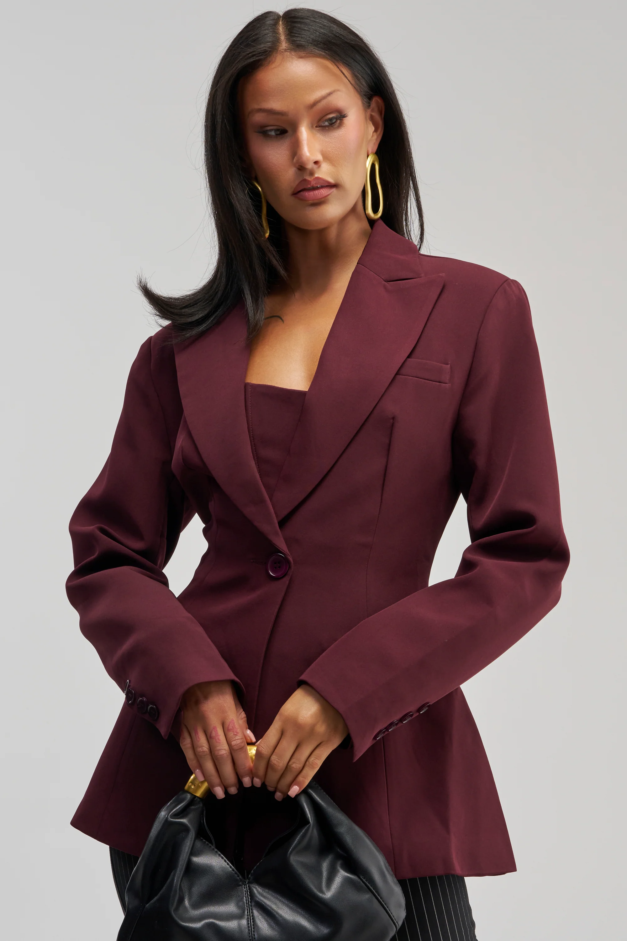 EVERYDAY LUXE BLAZER IN BURGUNDY - Akira Store