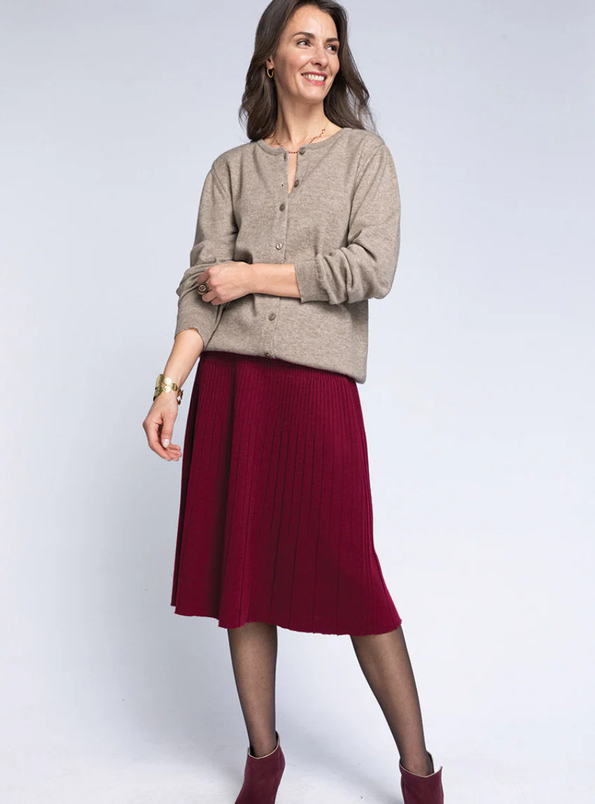 Jupe plissée midi en laine rouge bordeaux