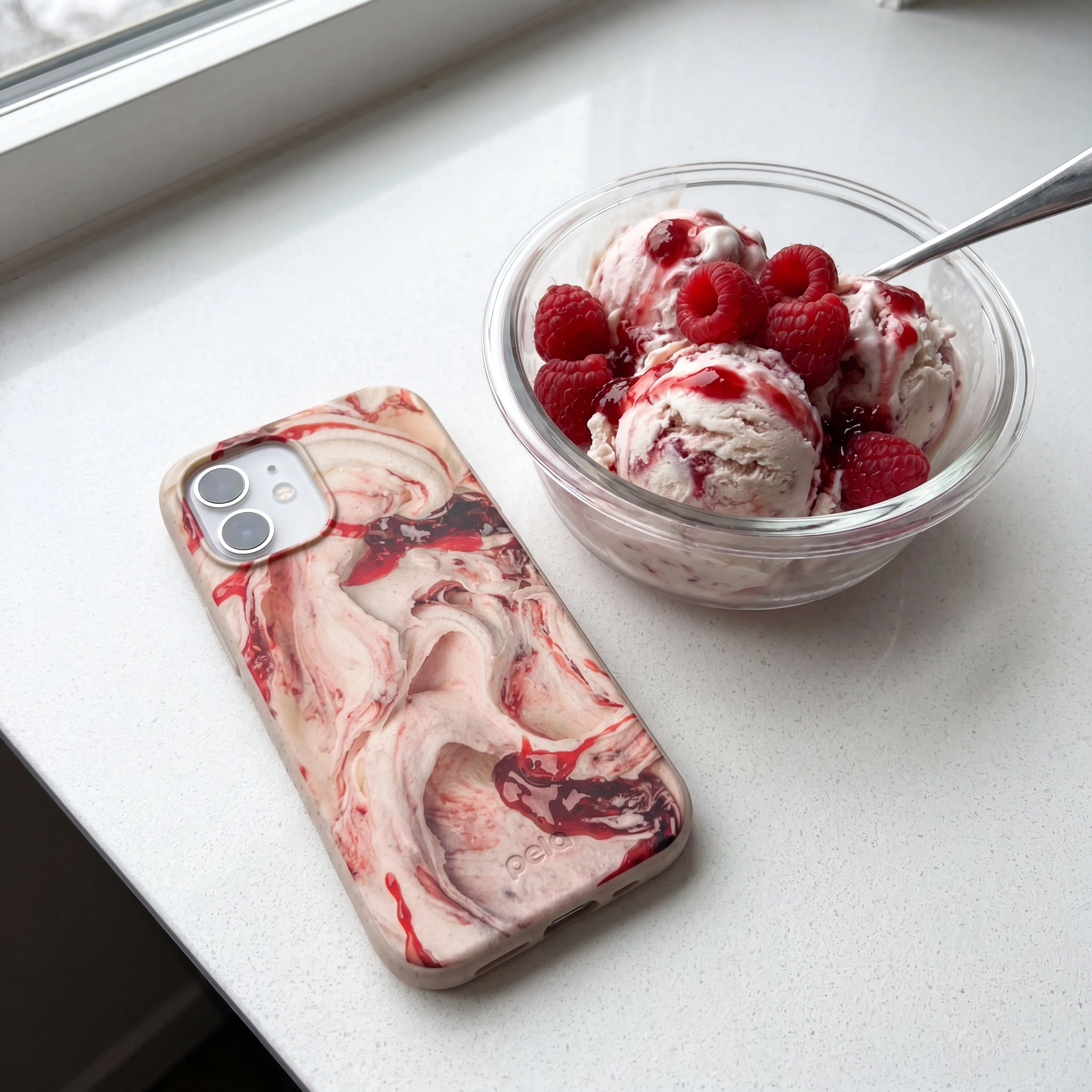 Seashell Raspberry Ripple iPhone 17 Pro Case