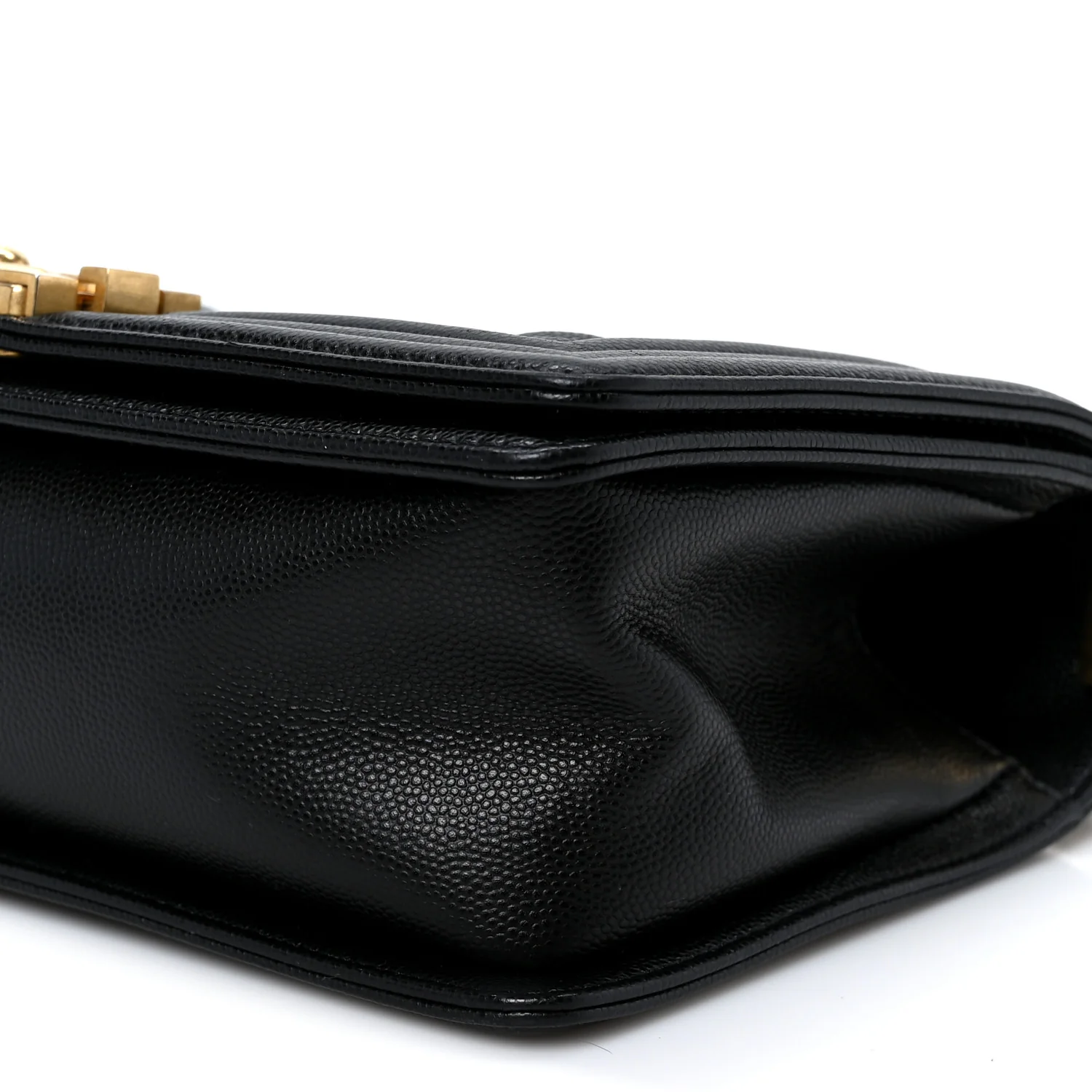 Caviar Quilted Medium Boy Flap Black