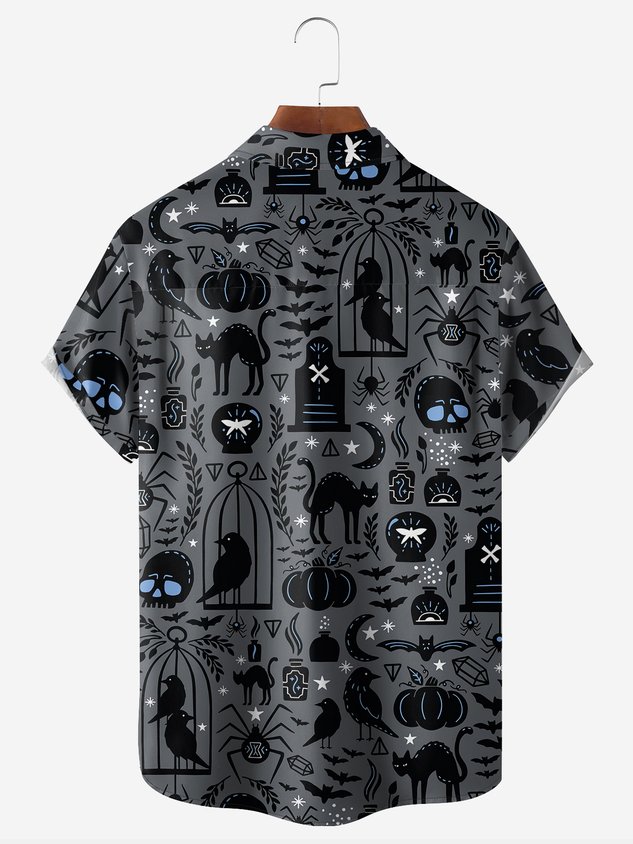 Chemise décontractée à manches courtes avec poche poitrine et chat d'Halloween
