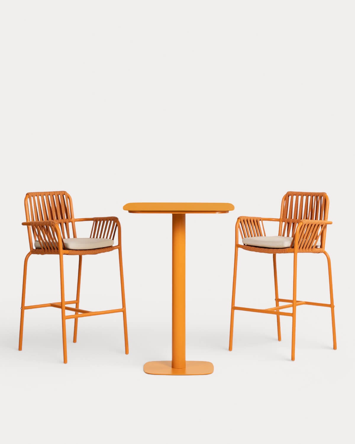 Set Zoilo - Drian - Set de Mesa Alta Cuadrada (70x70 cm) Zoilo y 2 Taburetes Altos de Aluminio (75 cm) Drian de Exterior
