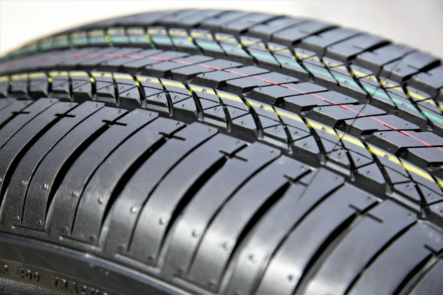 Bridgestone Turanza EL400 - 02 P205/55R - 16 89 H Tire
