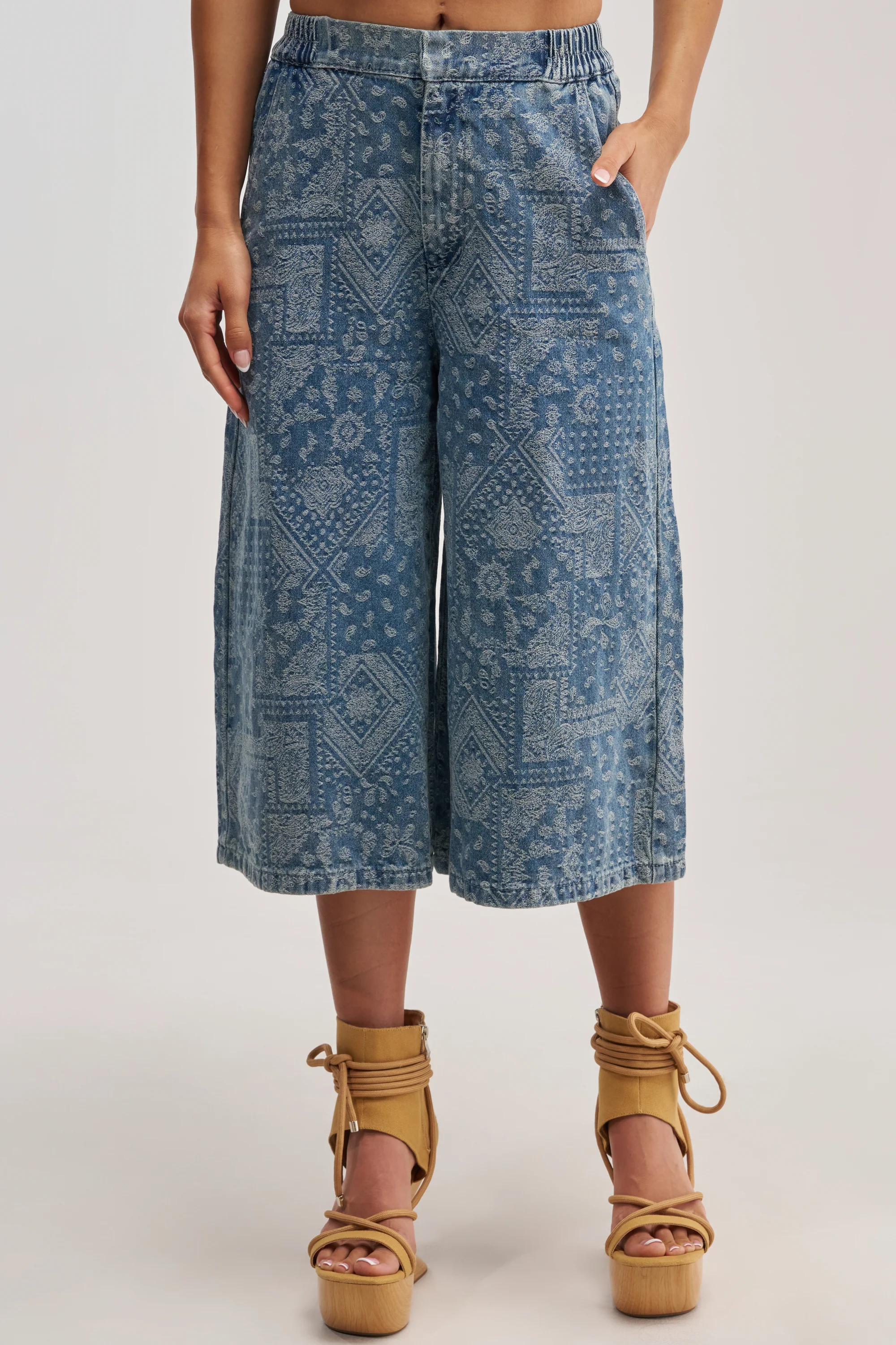 DREAMING BIG PAISLEY DENIM GAUCHO - Akira Store