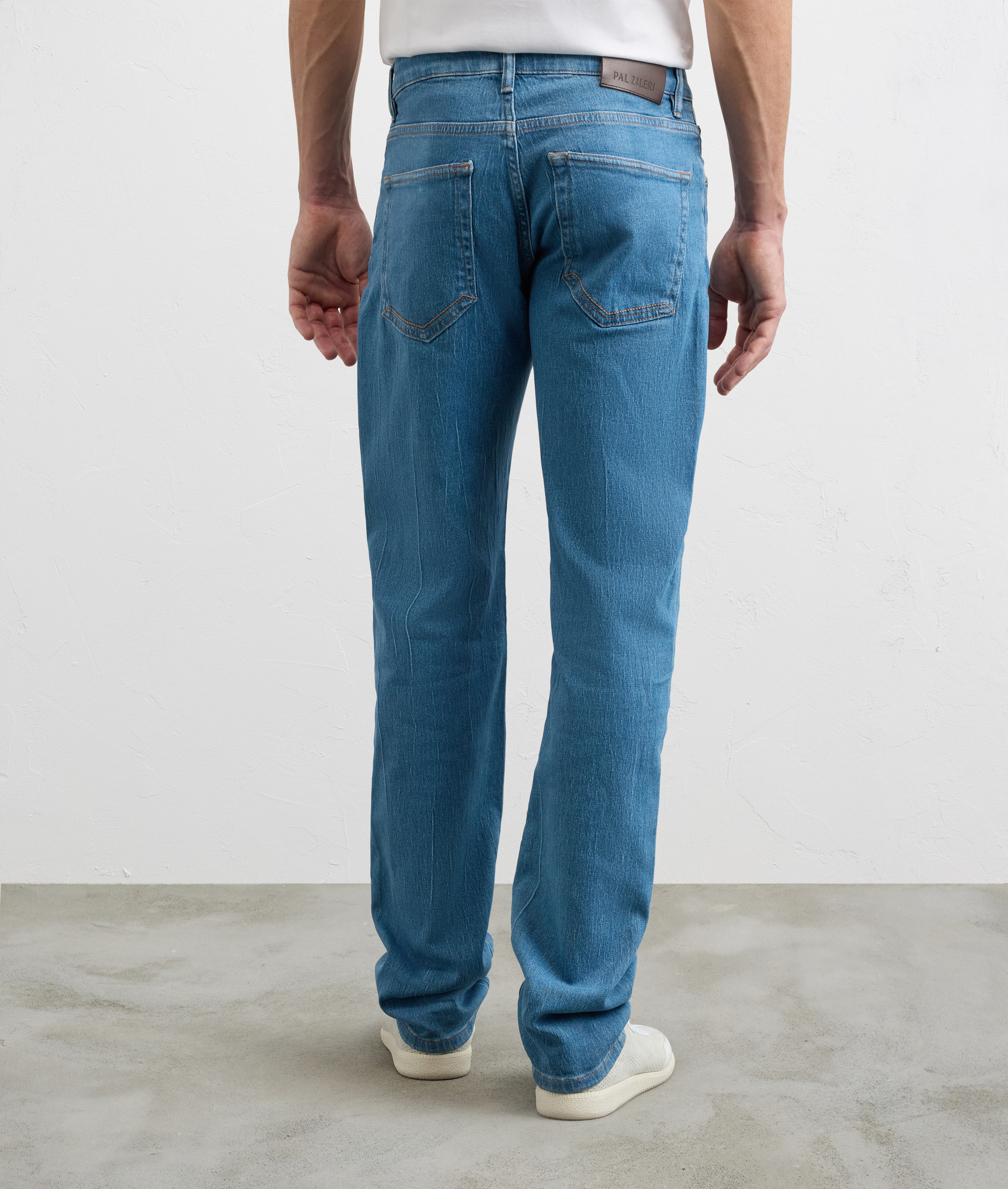 BLUE BLEACHED DENIM IN COTTON VISCOSE POLYESTER AND ELASTANE WITH LOGO EMBOSSED ON BACK IN BLUE LEATHER