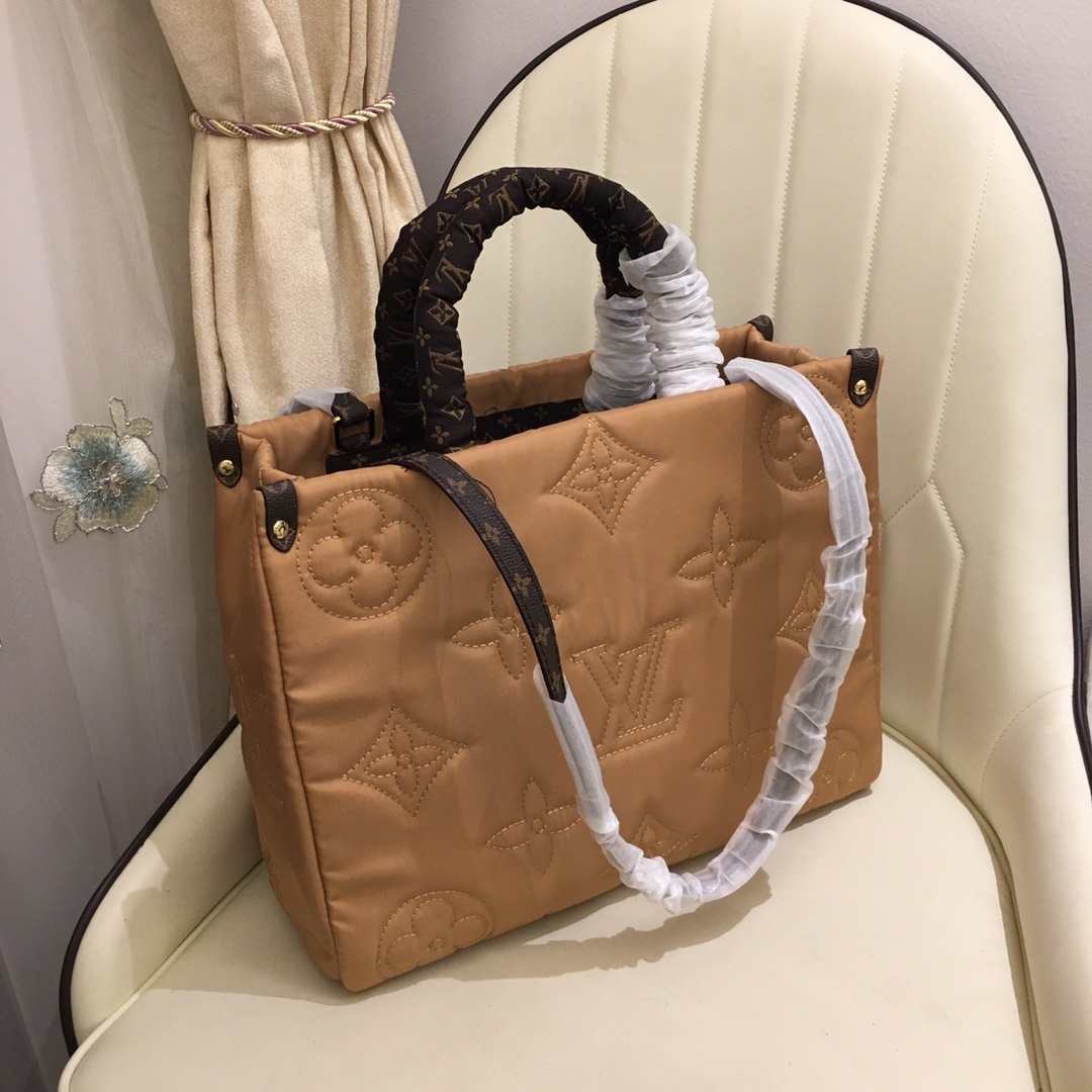 Louis new arrival winter onthego bag