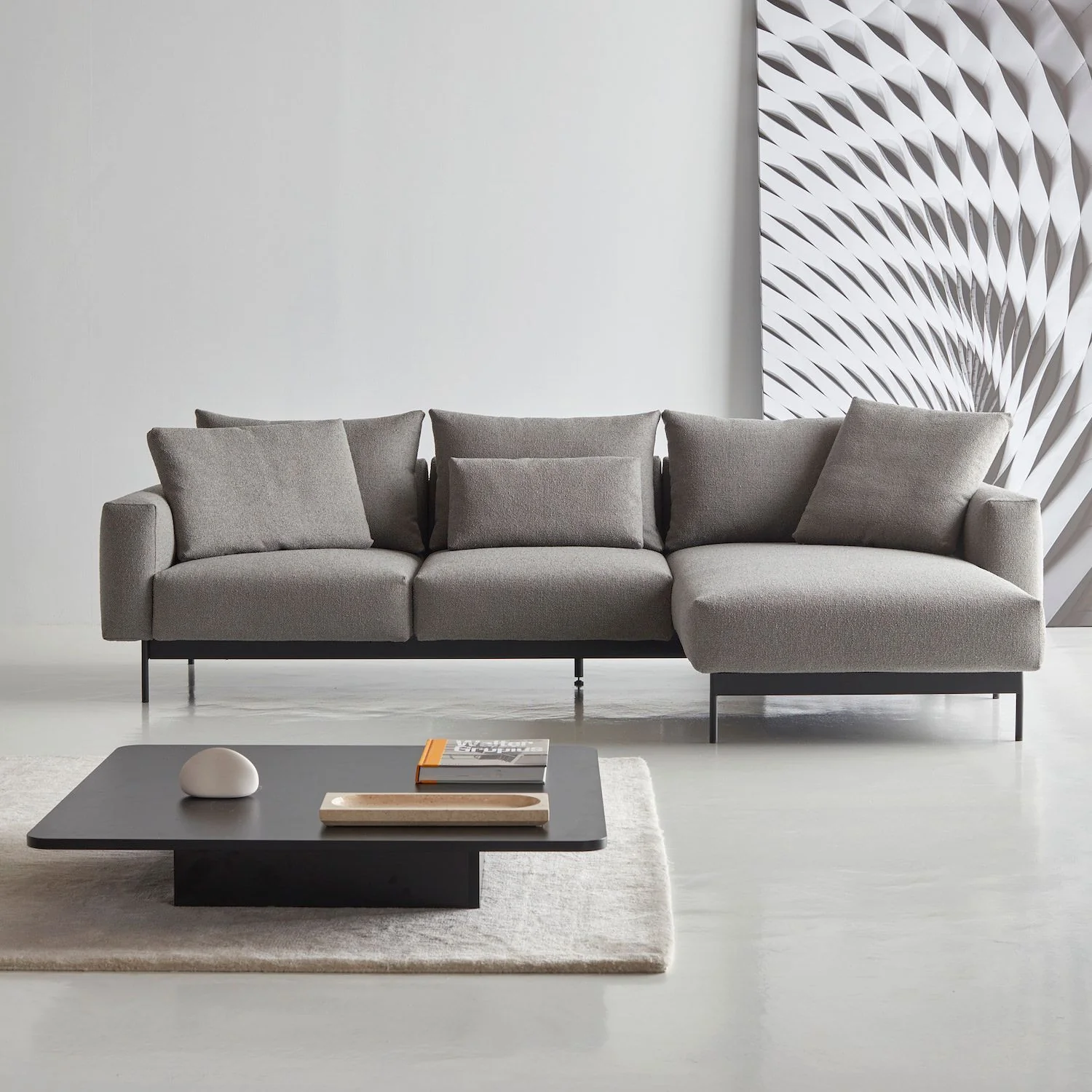Divano con chaise longue Arthon B2