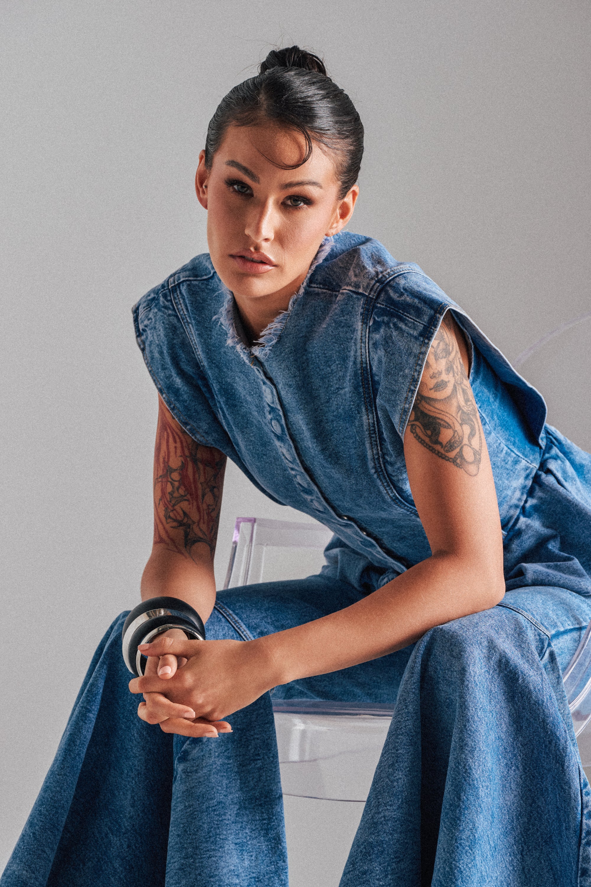 DONT PLAY WITH MY HEART DENIM BLOUSE - Akira Store