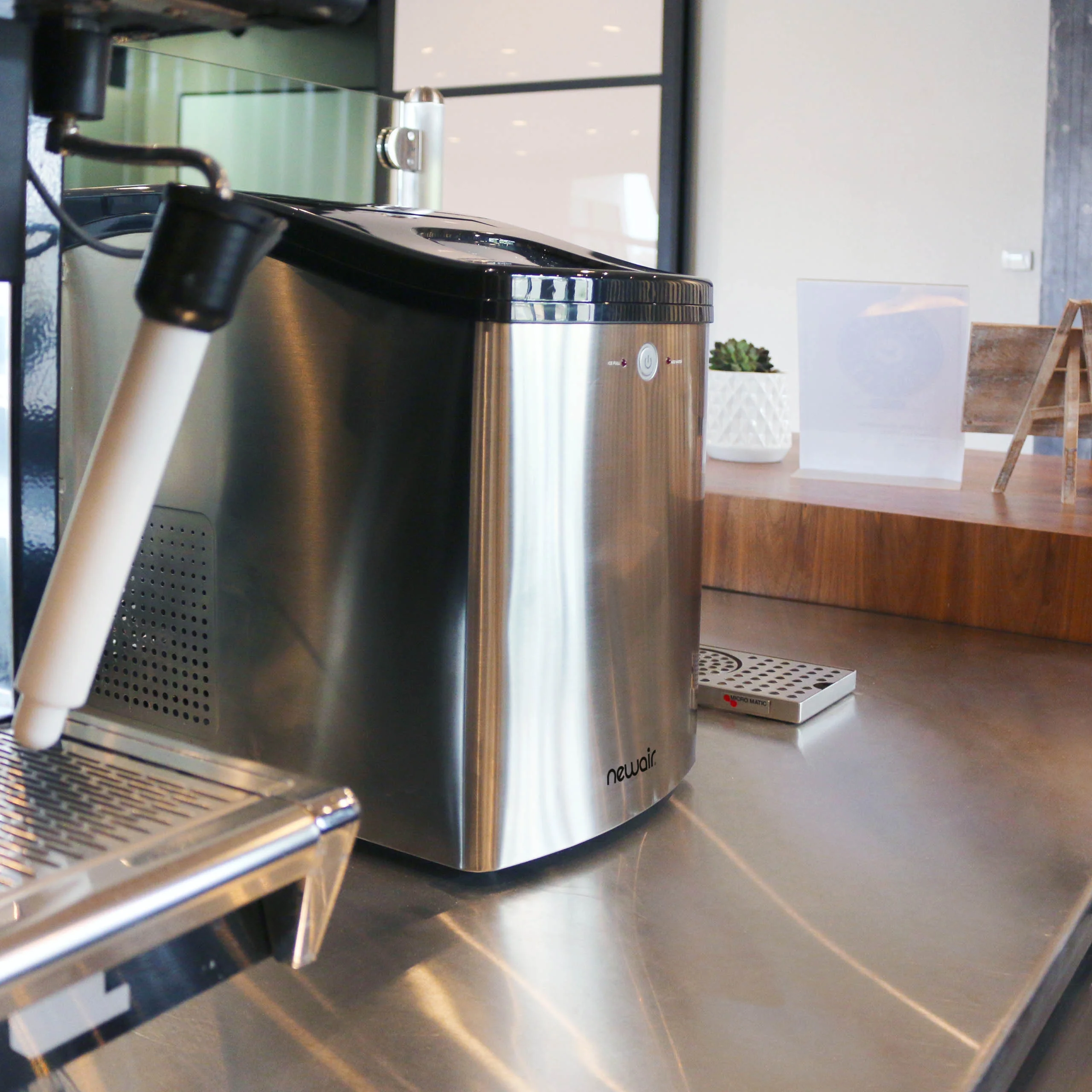 Newair 45 lb. Nugget Countertop Ice Maker, Self - Cleaning, Silver