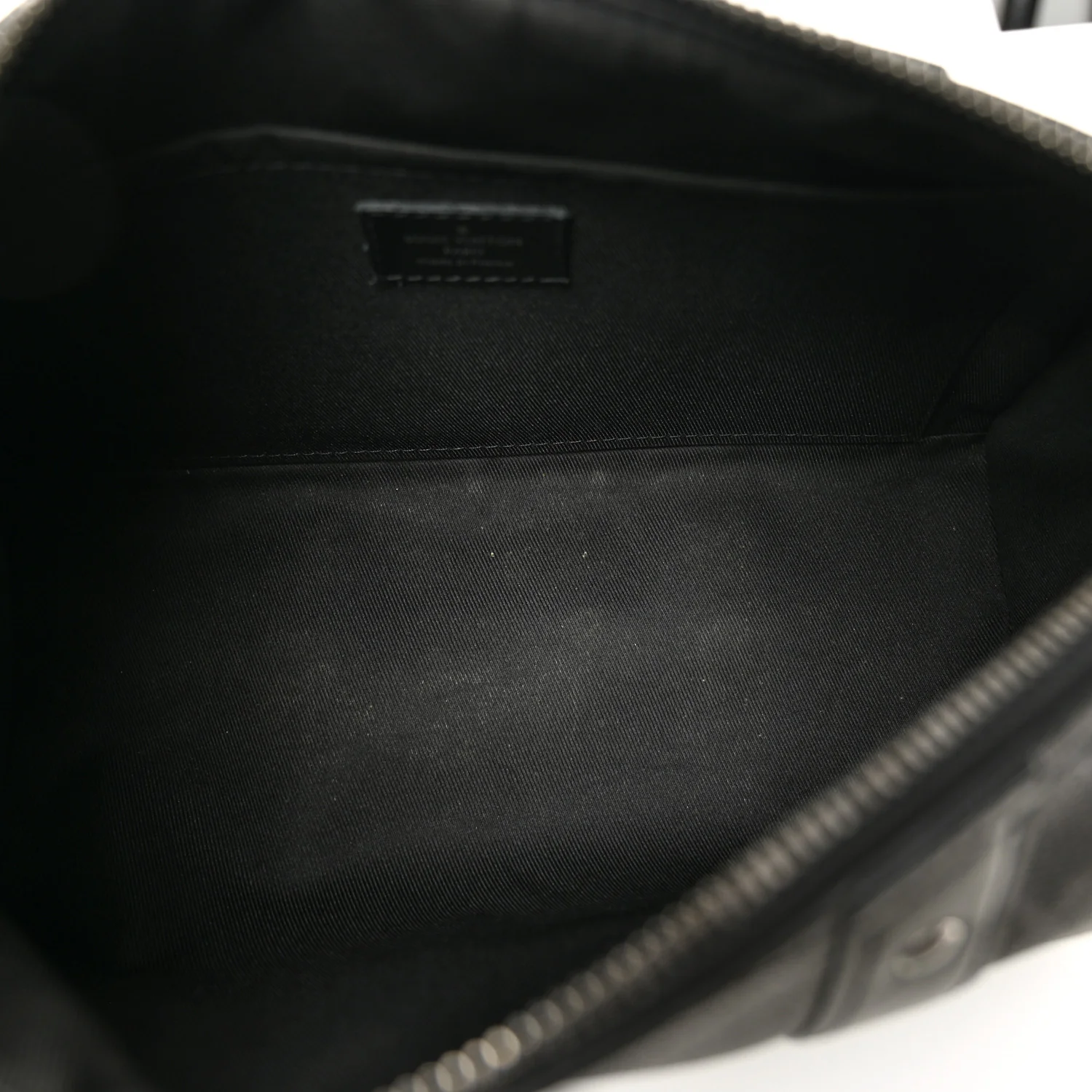Reverse Monogram Eclipse City Keepall