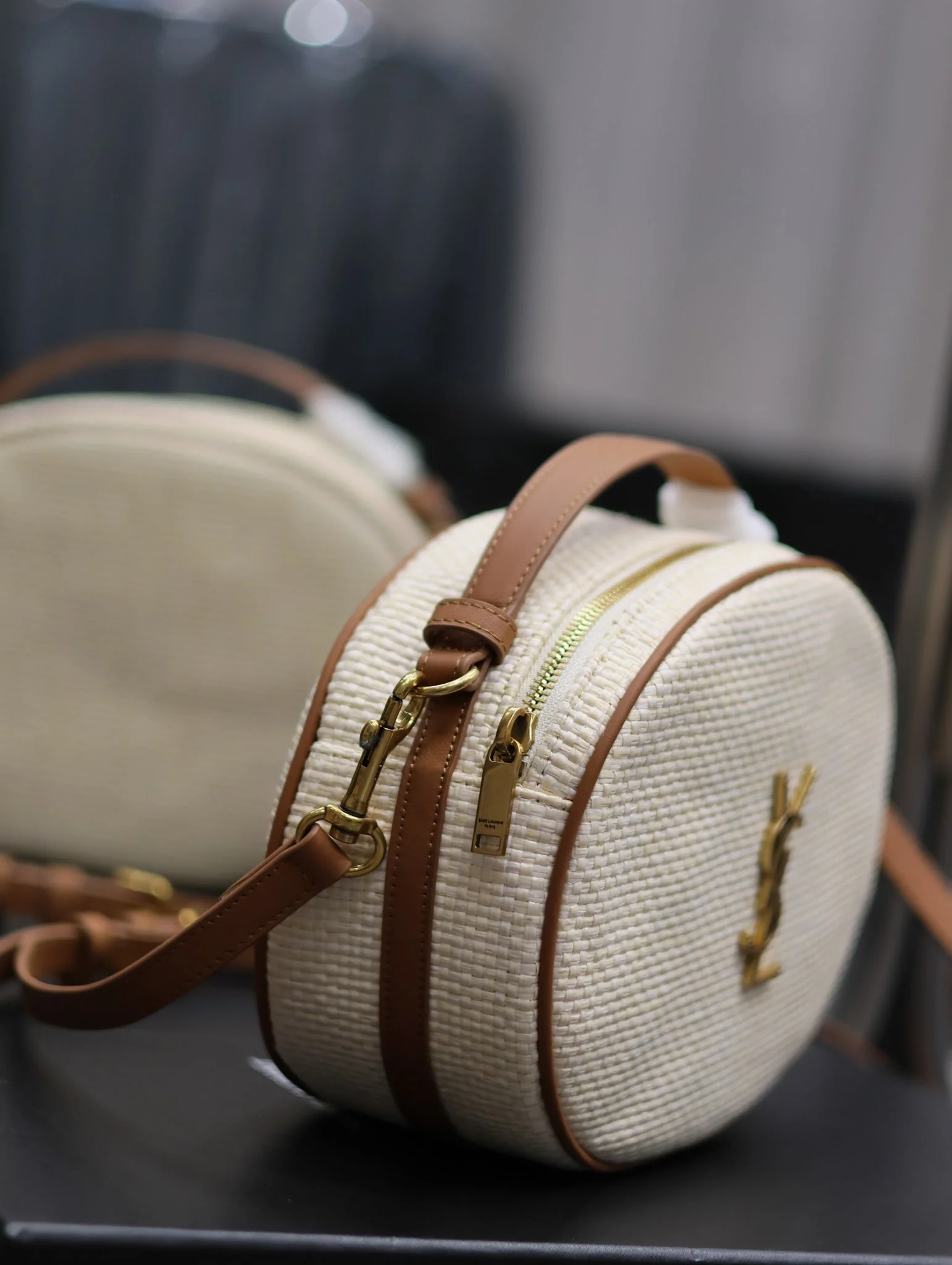 YSL Leather-trimmed raffia shoulder bag - 22��16.5��6cm