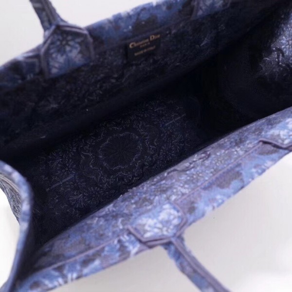 D Book Tote Bag In Blue KaleiDscopic Canvas