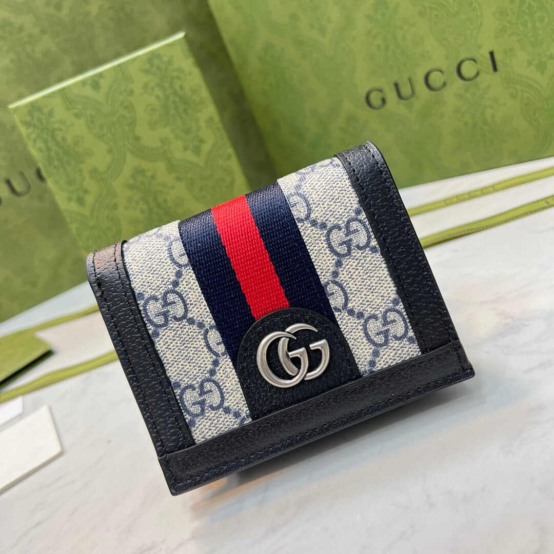 GUCCI【グッチ】 便利でコンパクト！超薄型短財布 春夏新作