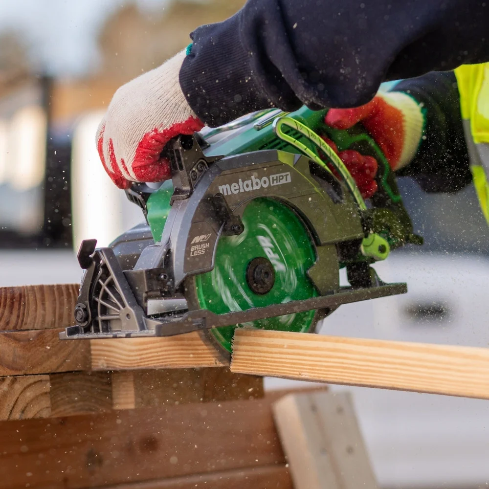 Metabo HPT 36V Multivolt 7 - 1/4 in Rear Handle Circular Saw, Lightweight Design, up to 500 2x4 Cuts per Charge, 53 Adjustable Bevel Capacity, Lifetime Tool Body Warranty, C3607DWA