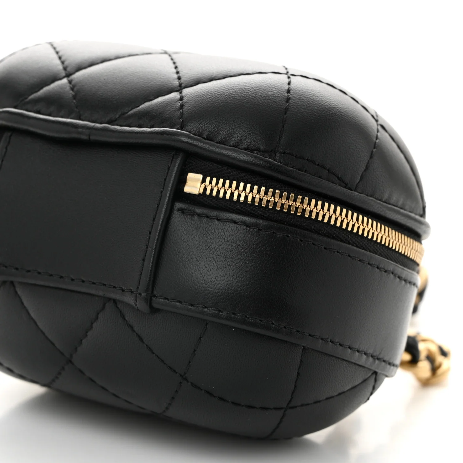Lambskin Quilted CC Bubble Vanity Case With Chain Black