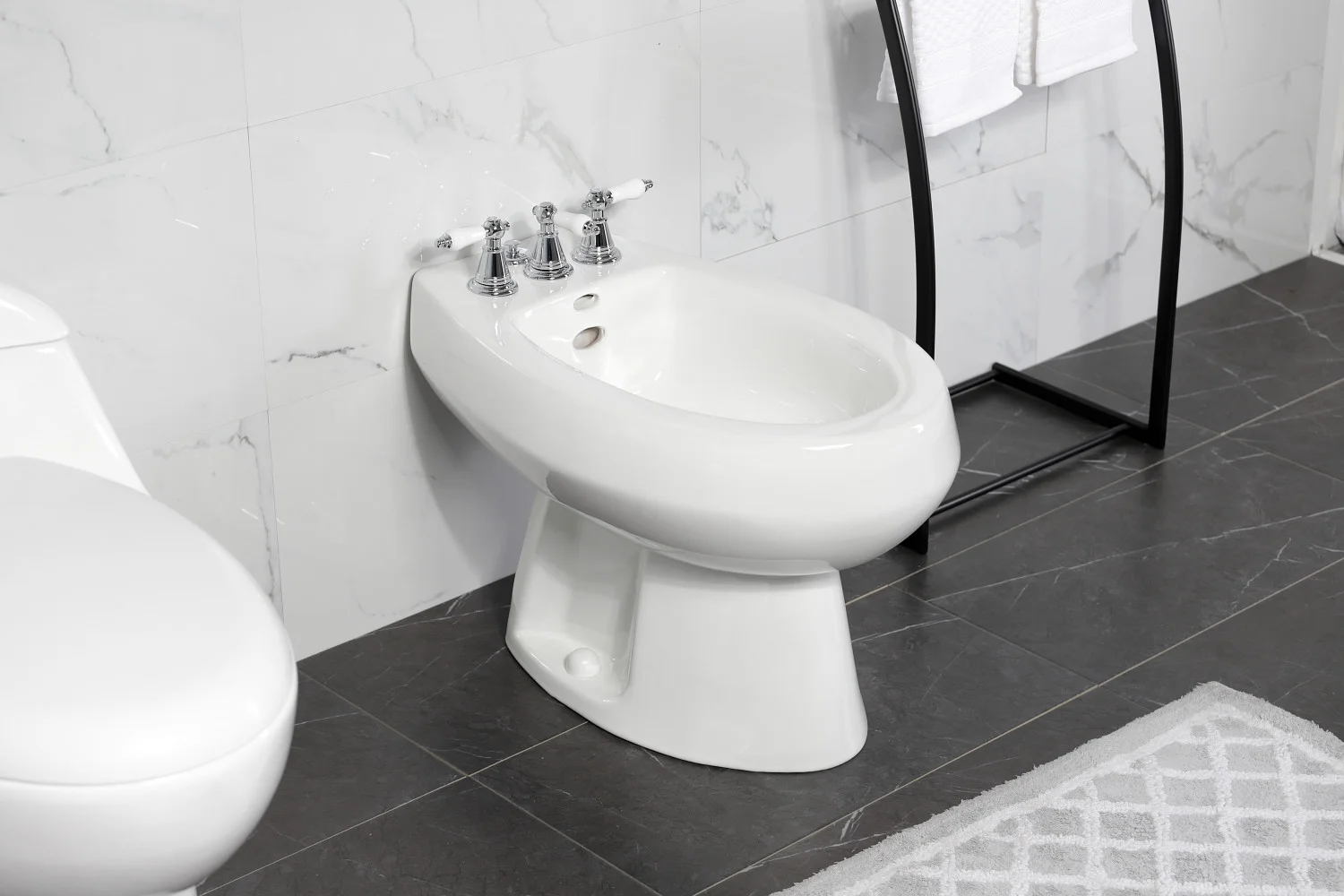 Kingston Brass KB320PL Victorian Three-Handle Bidet Faucet, Matte Black