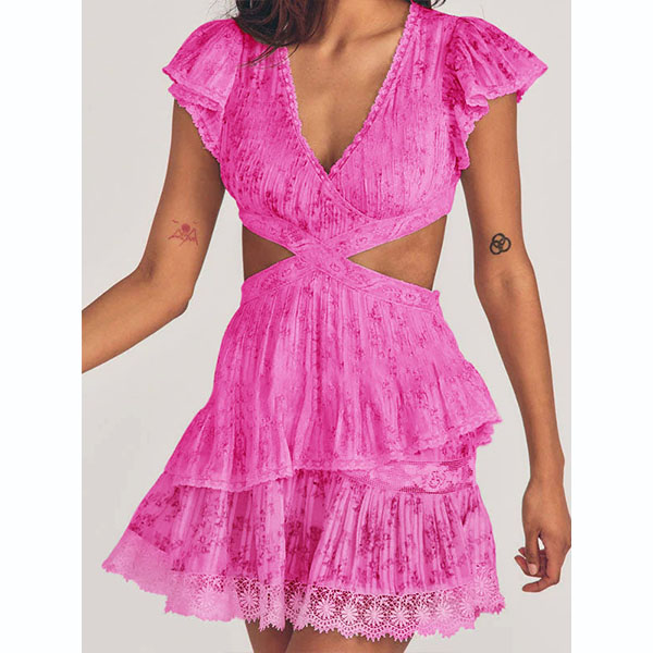 Robe courte à manches à volants ajourées