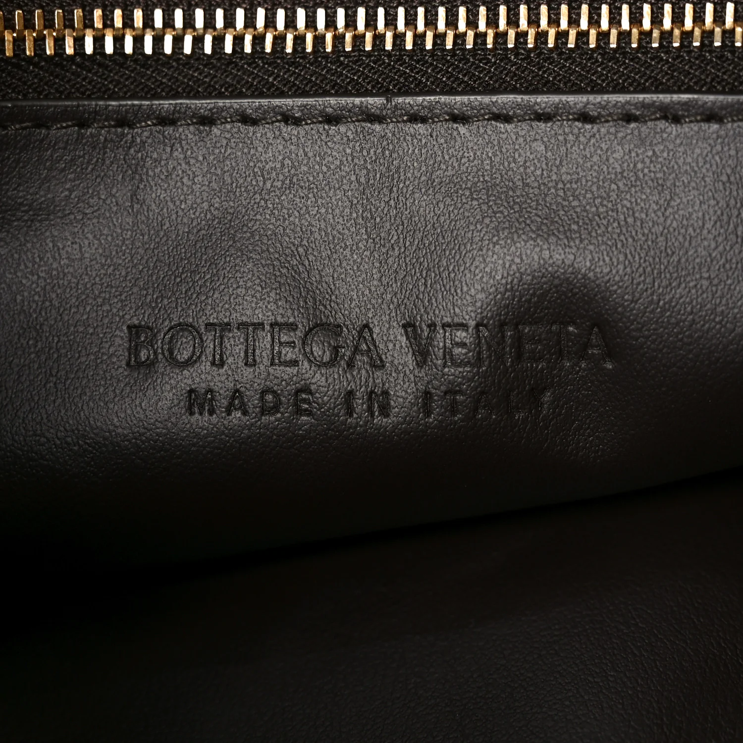 Suede Intrecciato Small Hop Fondant