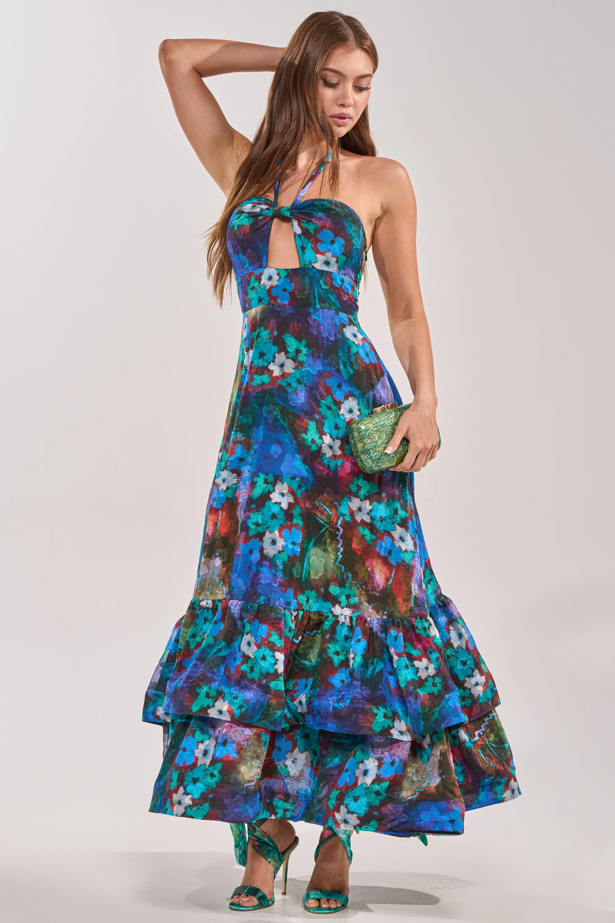 HEADLINE WORTHY FLORAL MAXI DRESS - Akira Store