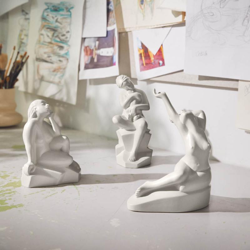 Moments of Being Beginnings 23 cm hvit