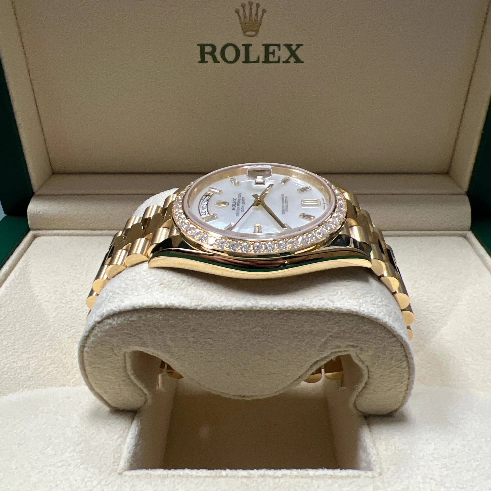 [Super Clone]RLX Day-Date 40mm White Mother-of-Pearl Dial President Watch 228348RBR-0046