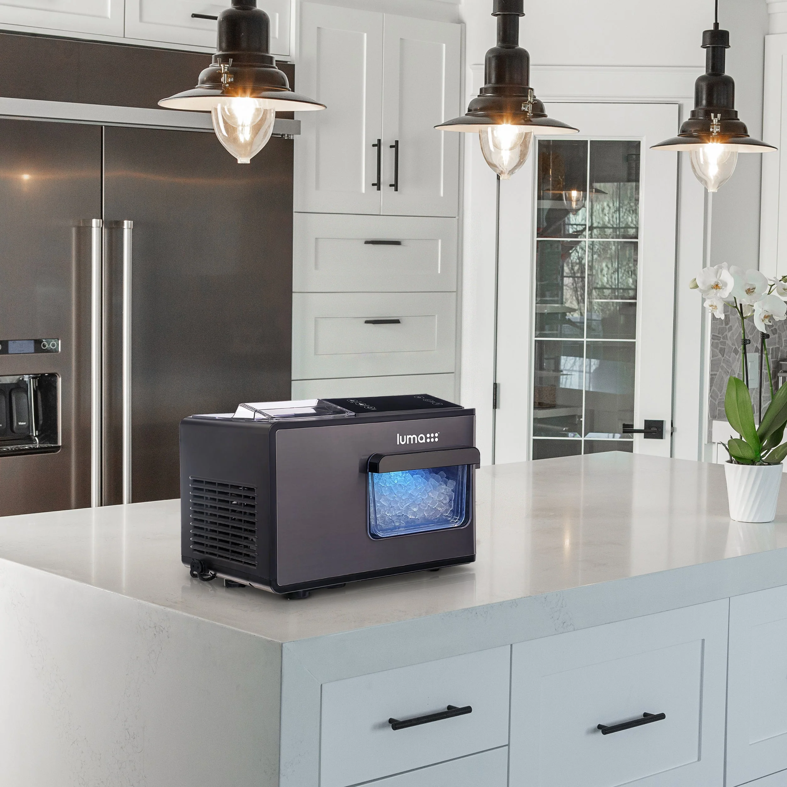 Luma Countertop Ice Maker. Nugget Ice, 44 lbs/day - Black Stainless Steel