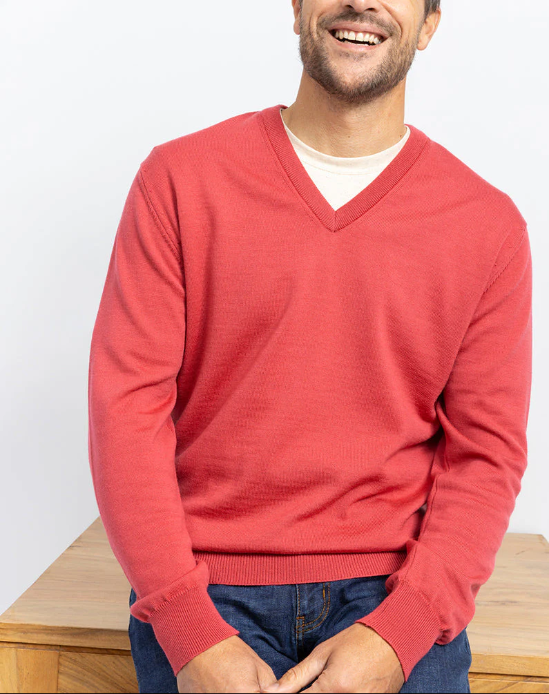Pull homme col V 100% laine mérinos rouge tendre