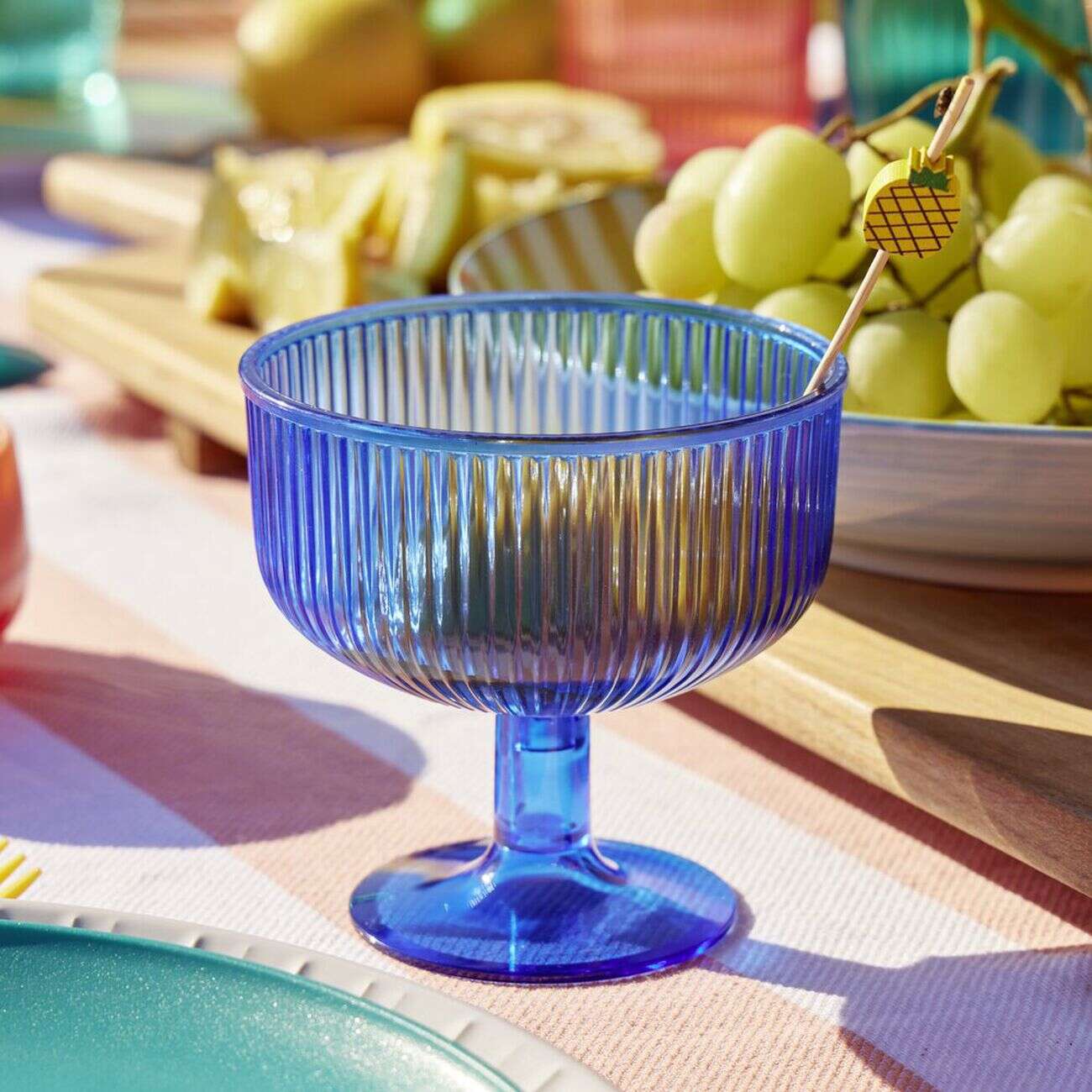 Coupe de glace sur pied 300ml plastique bleu