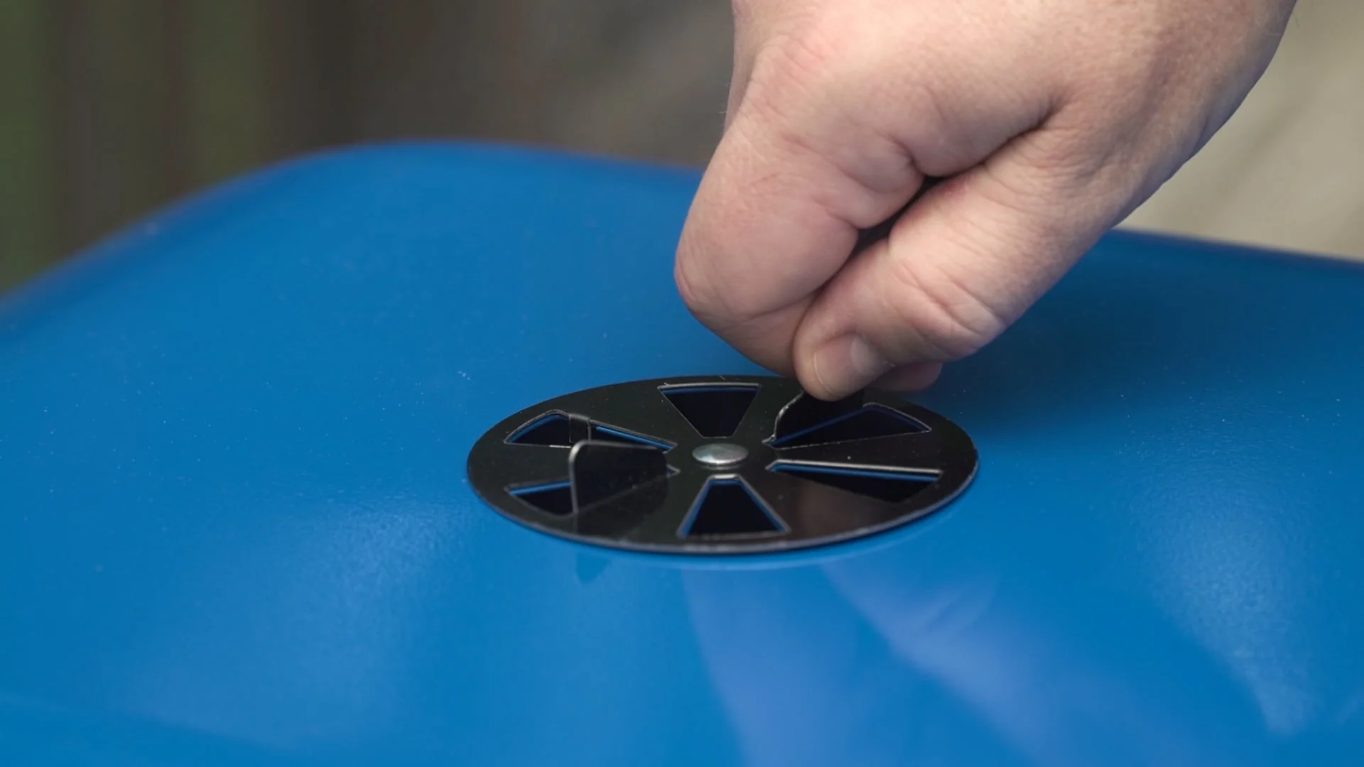 Walk-A-Bout Portable Charcoal Grill in Blue - Image 6