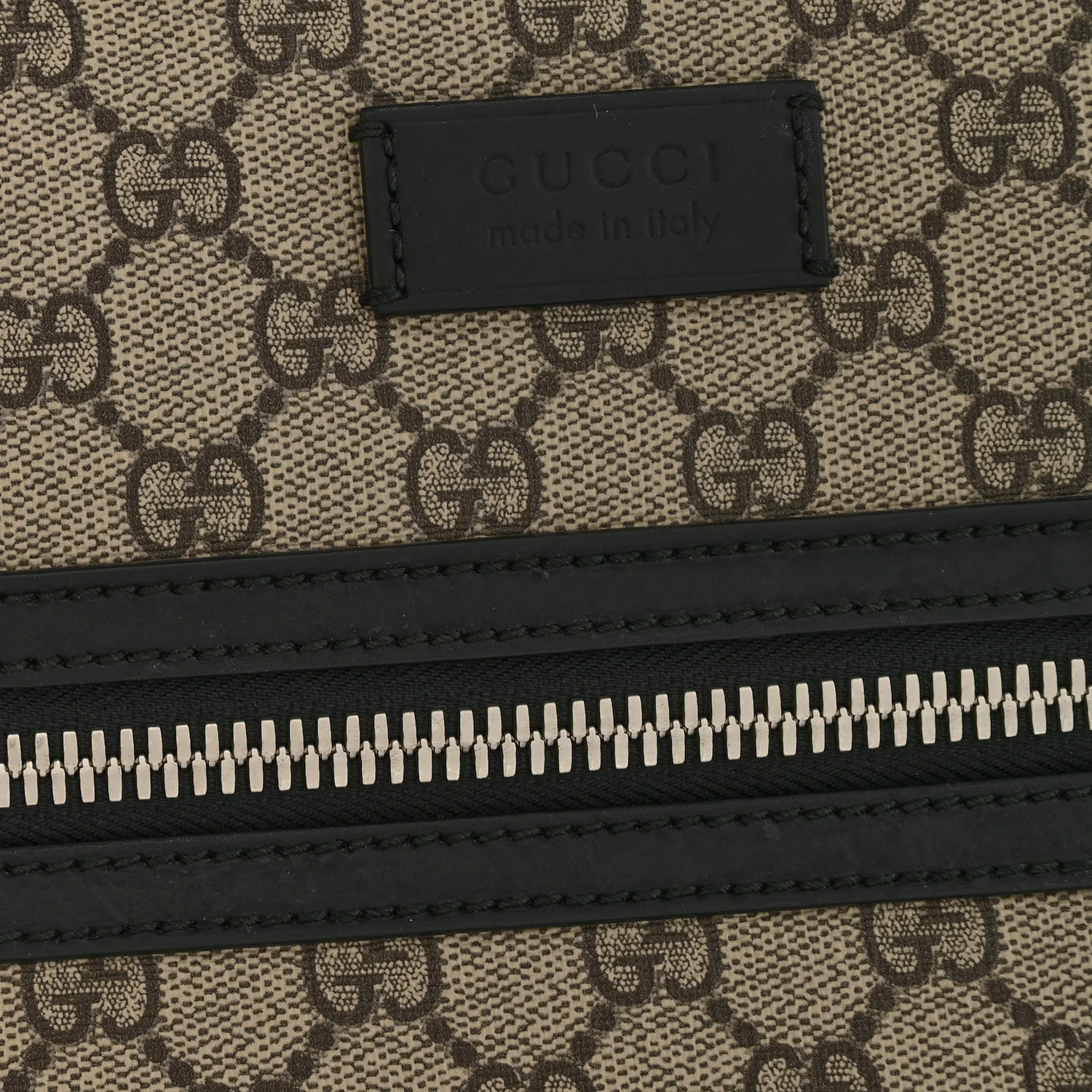 GG Supreme Monogram Flat Messenger Bag Beige Black New Acero
