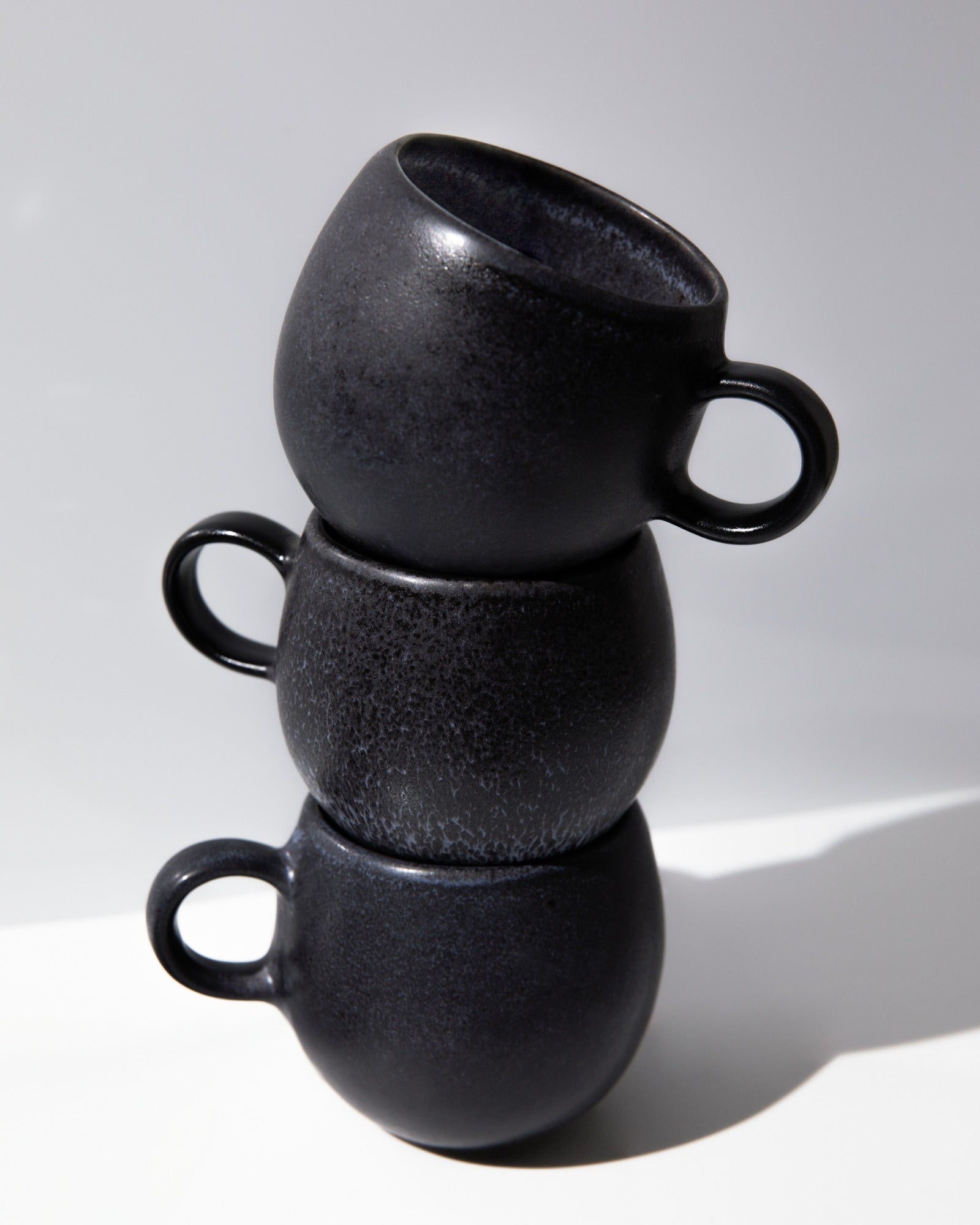 TURMALINA - LARGE MUG BLACK