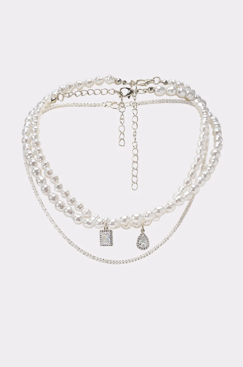 PEARL DREAMS NECKLACE - Akira Store