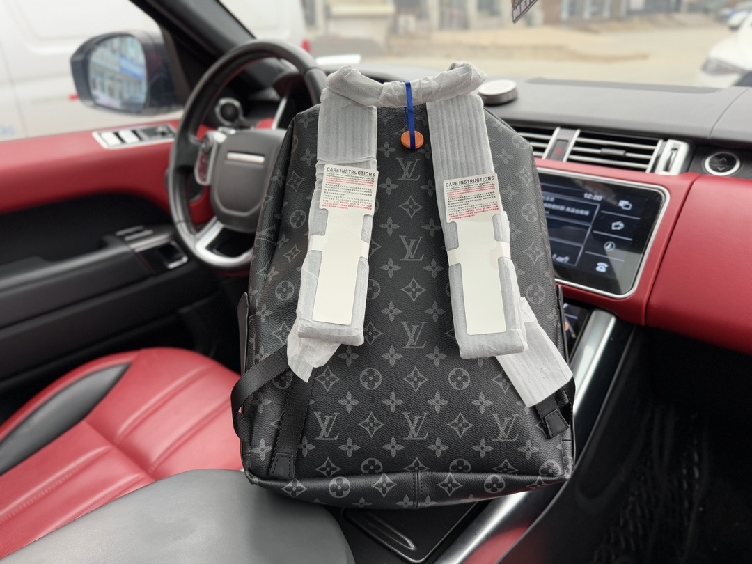 Louis new arrival Discovery men backpack bag size??31*41*17 cm