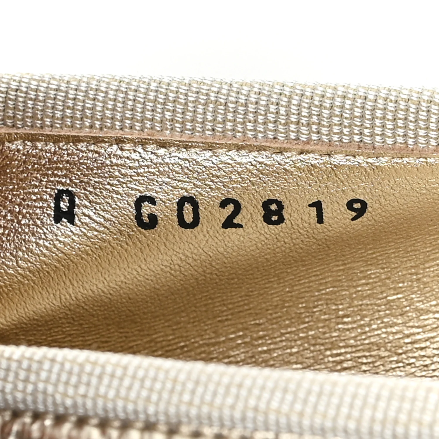 Metallic Laminated Lambskin Grosgrain CC Cap Toe Ballerina Flats 39 Light Gold Black