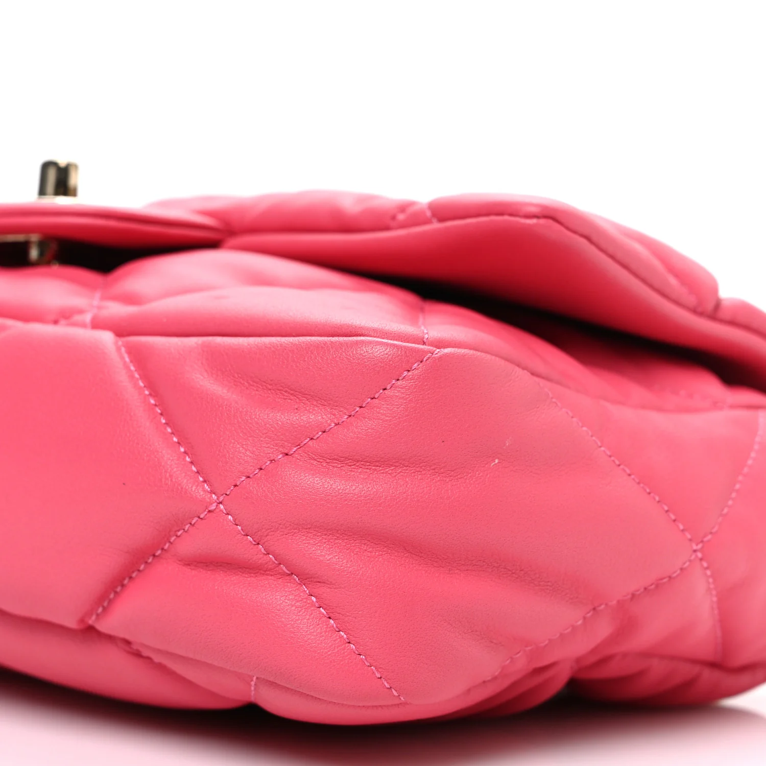 Calfskin Quilted Medium Bubbly Flap Pink
